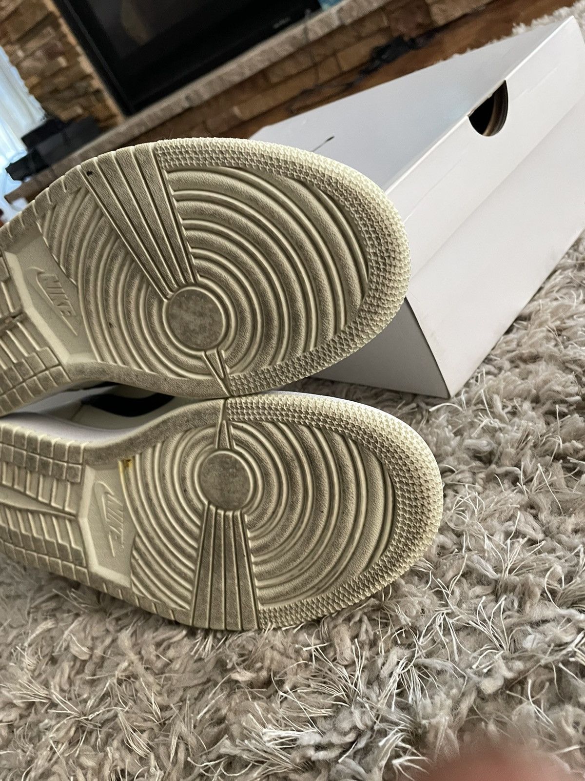 Jordan Brand Jordan 1 Low Coconut Milk Size US 11.5 / EU 44-45 - 8 Thumbnail