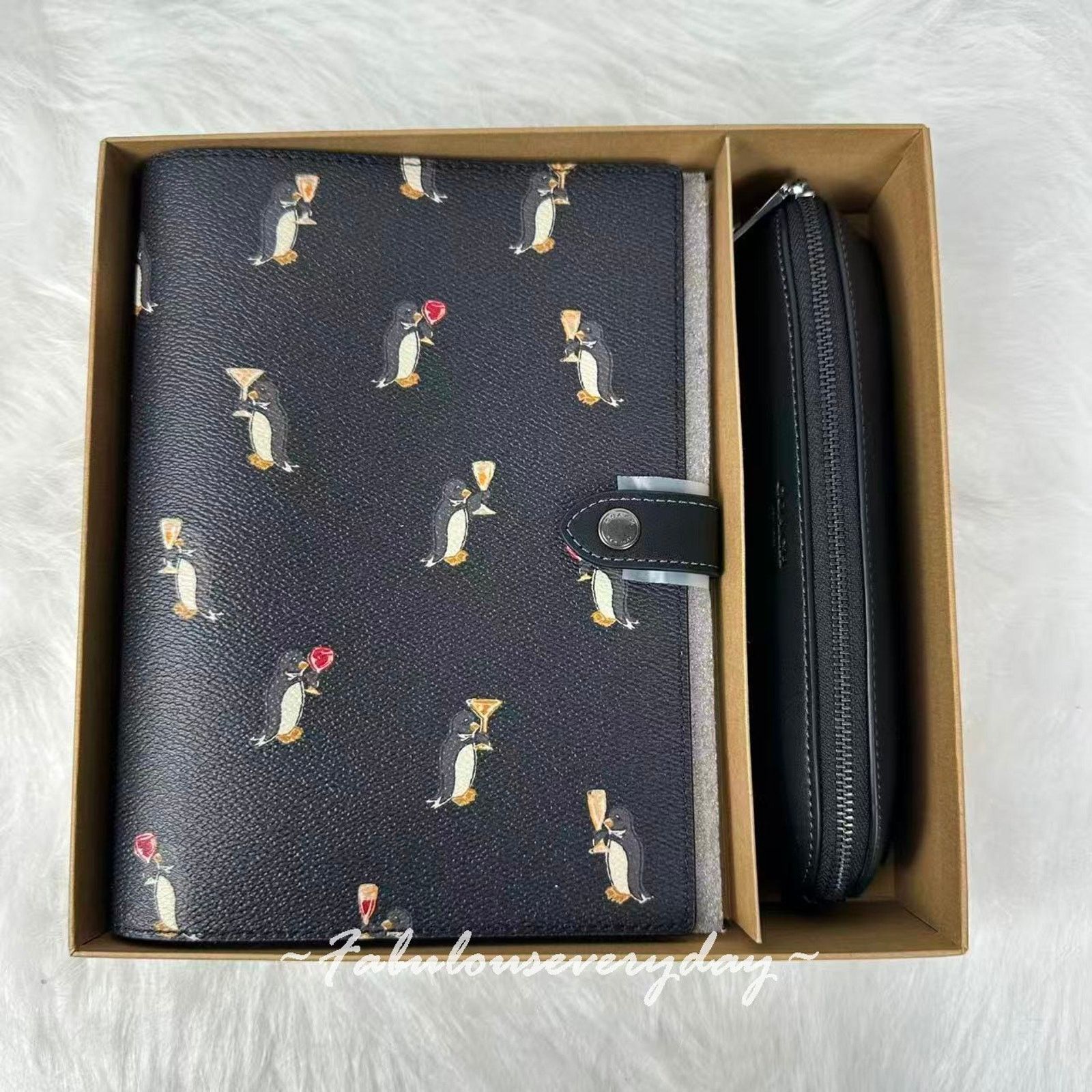 Coach Coach Boxed Notebook Pencil Case Set Penguin Print Black Size ONE SIZE - 1 Thumbnail