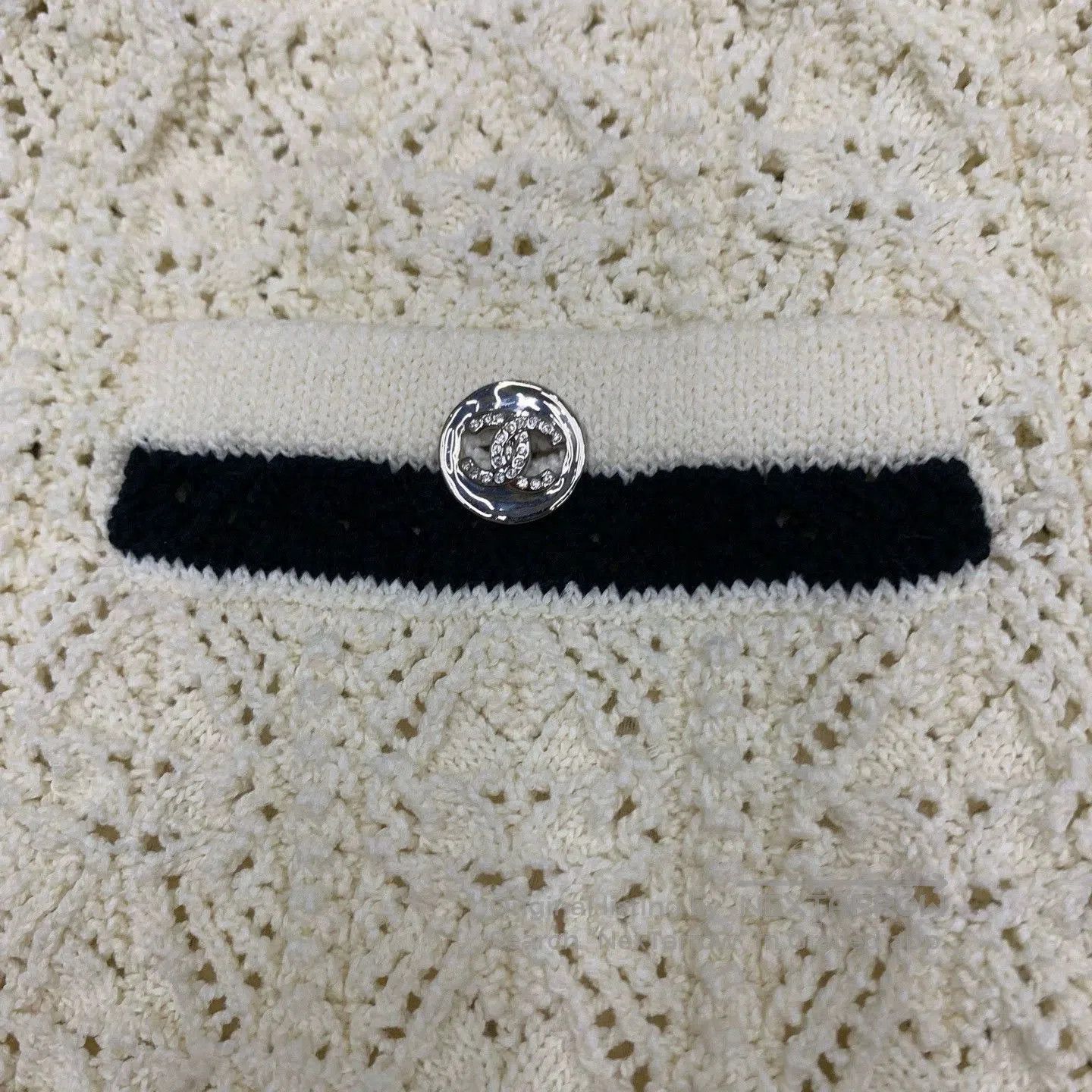 Chanel beige embroidered logo knit shorts. Size 35" - 9 Thumbnail
