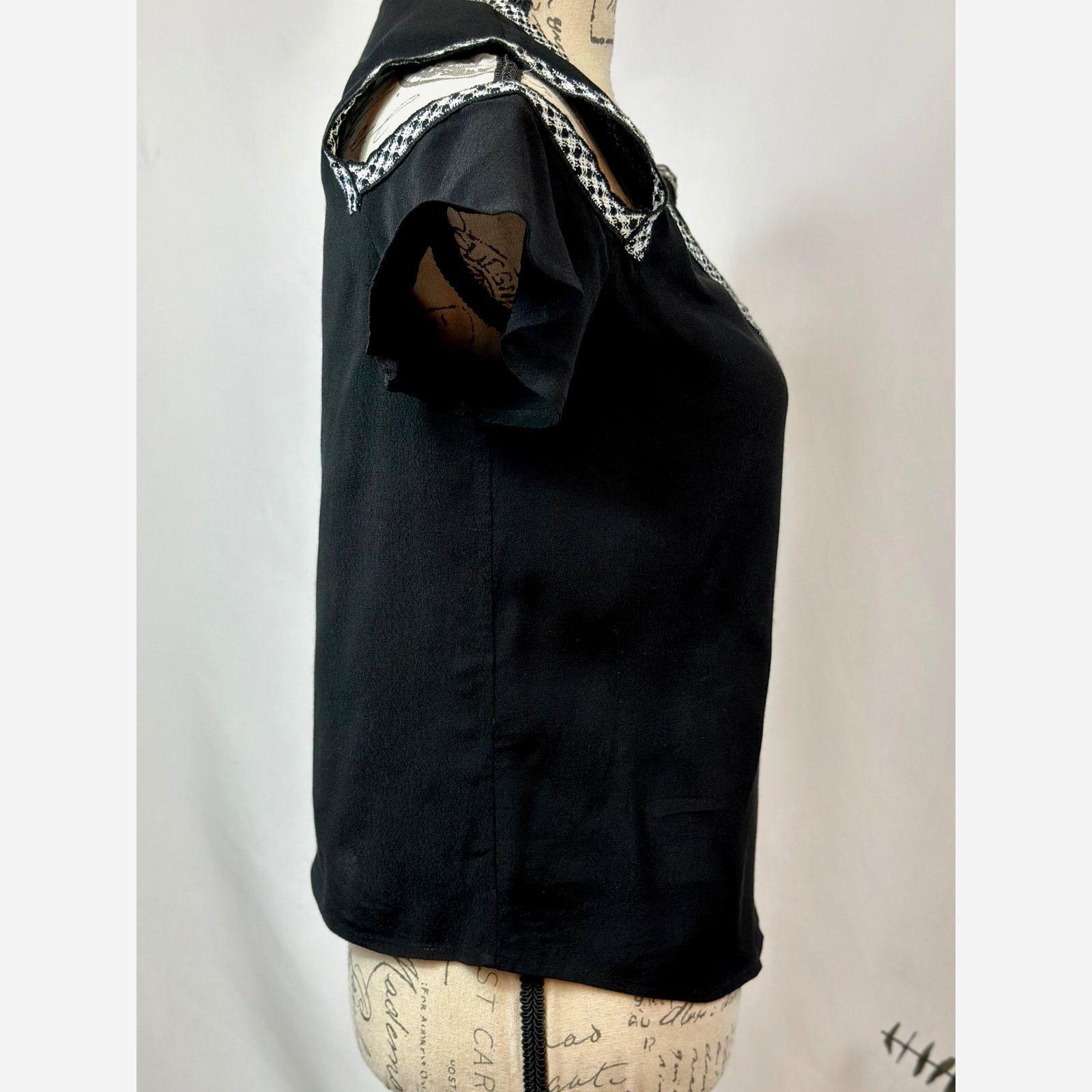 Maje Maje Lisea Cold-Shoulder Crepe Top 100% Viscose Black S Size S / US 4 / IT 40 - 10 Thumbnail