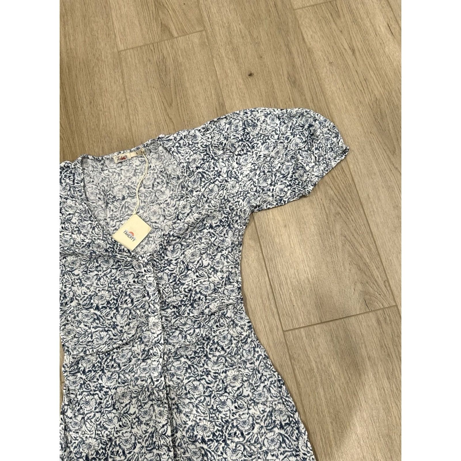 Faherty NWT Faherty Maxi Dress S Floral V-Neck Button Front Puff Sleeve Sm Multicolor Beach Bohemian Resort Spring Summer Womens Size S / US 4 / IT 40 - 3 Thumbnail