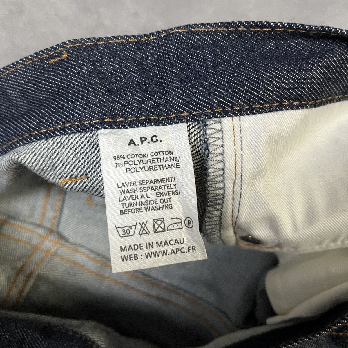 A.P.C. A.P.C. NEW STANDARD RAW DENIM JEANS DARK INDIGO MINIMALIST Size US 26 / EU 42 - 7 Thumbnail