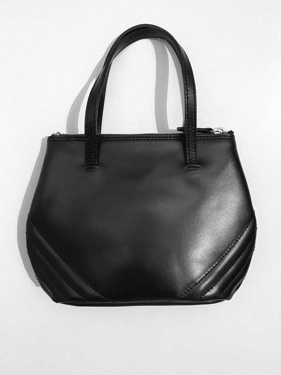 Jean Paul Gaultier Jean Paul Gaultier JPG Logo Leather Handbag Baby Bag Purse Size ONE SIZE - 4 Thumbnail
