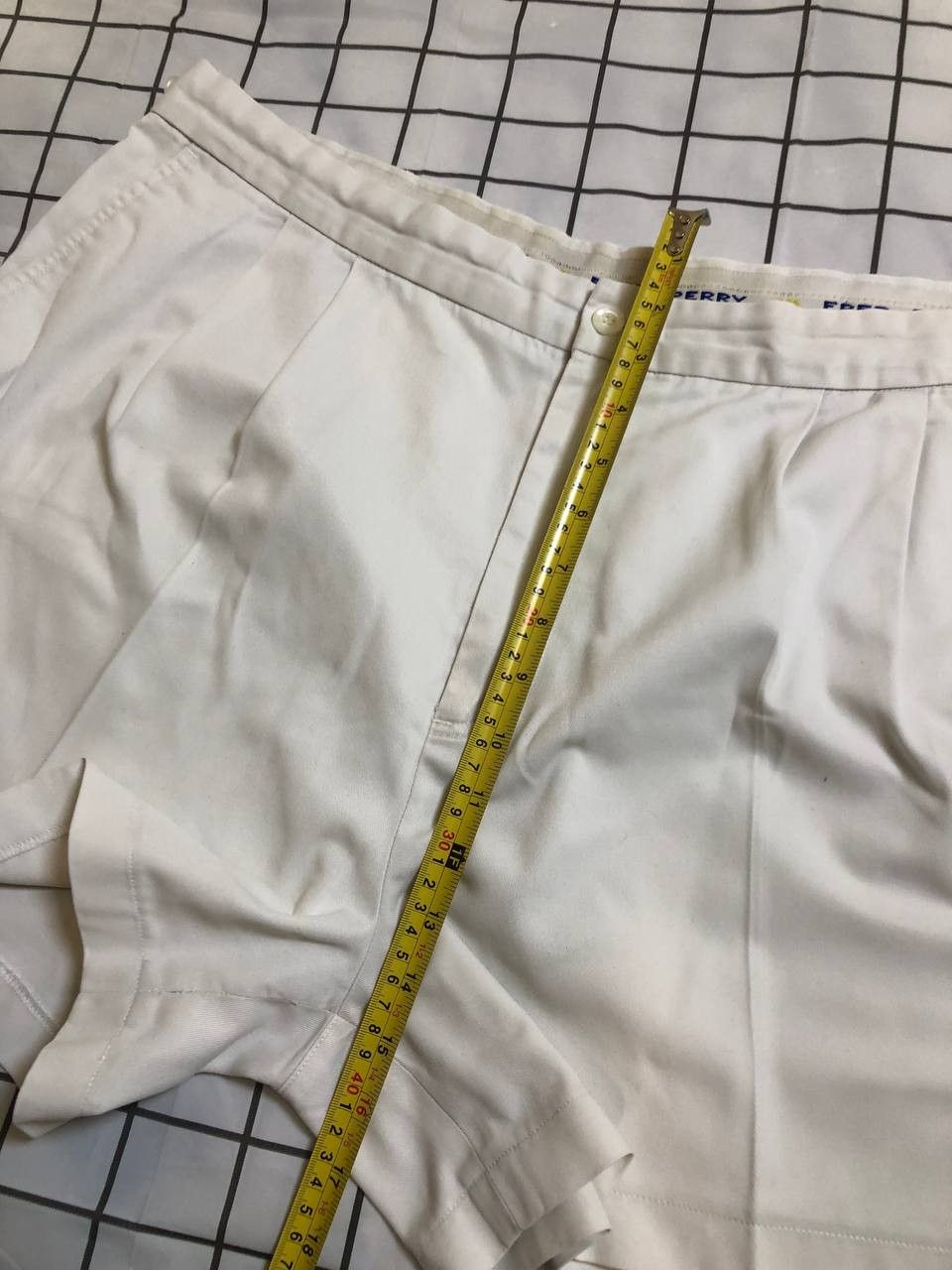 Fred Perry Fred Perry Vintage Shorts Men's Size 42 White ` Size US 42 / EU 58 - 9 Thumbnail