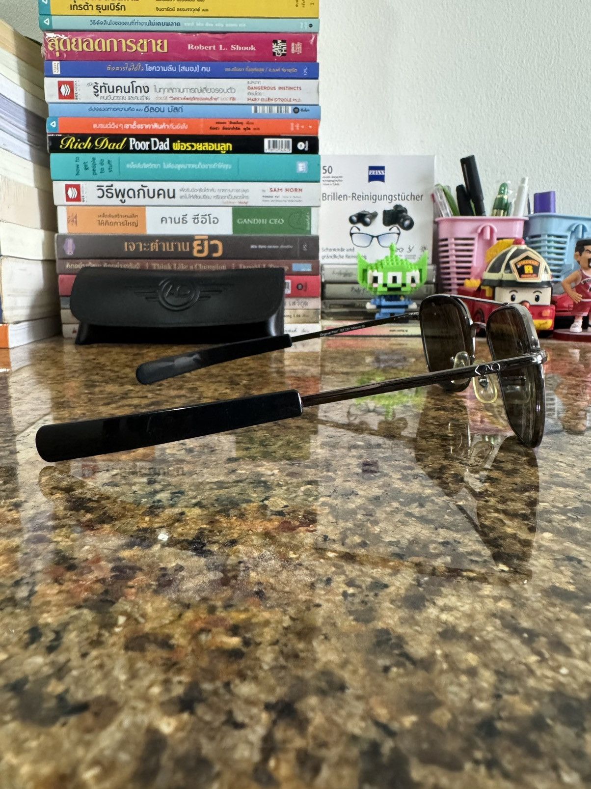 Other American Optical AO Original Pilot 52 20 140 case Sunglasses Size ONE SIZE - 6 Thumbnail