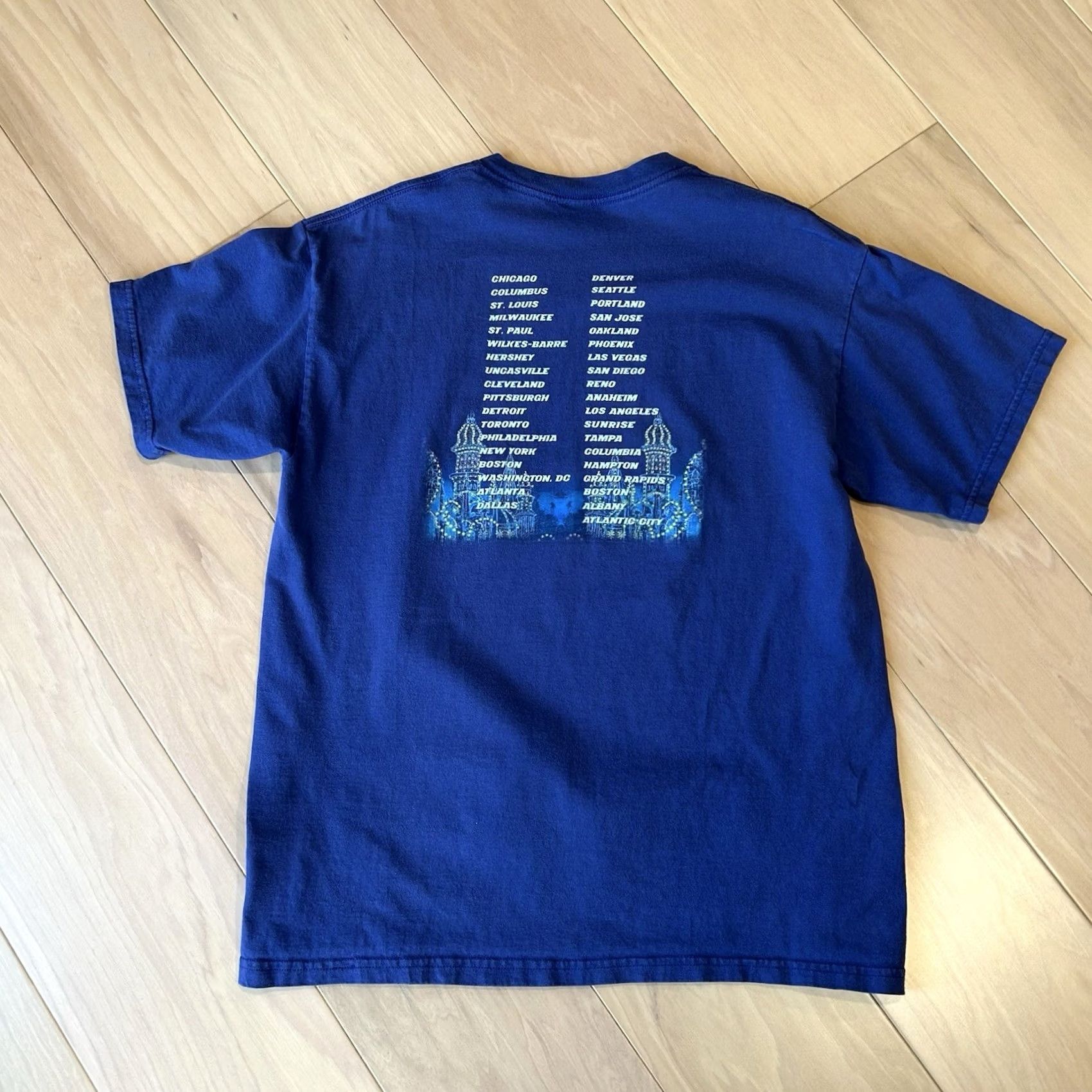 Gildan Vintage Bette Midler Kiss My Brass Tour Tee Blue T-Shirt Short Sleeve Size Large Size US L / EU 52-54 / 3 - 2 Thumbnail