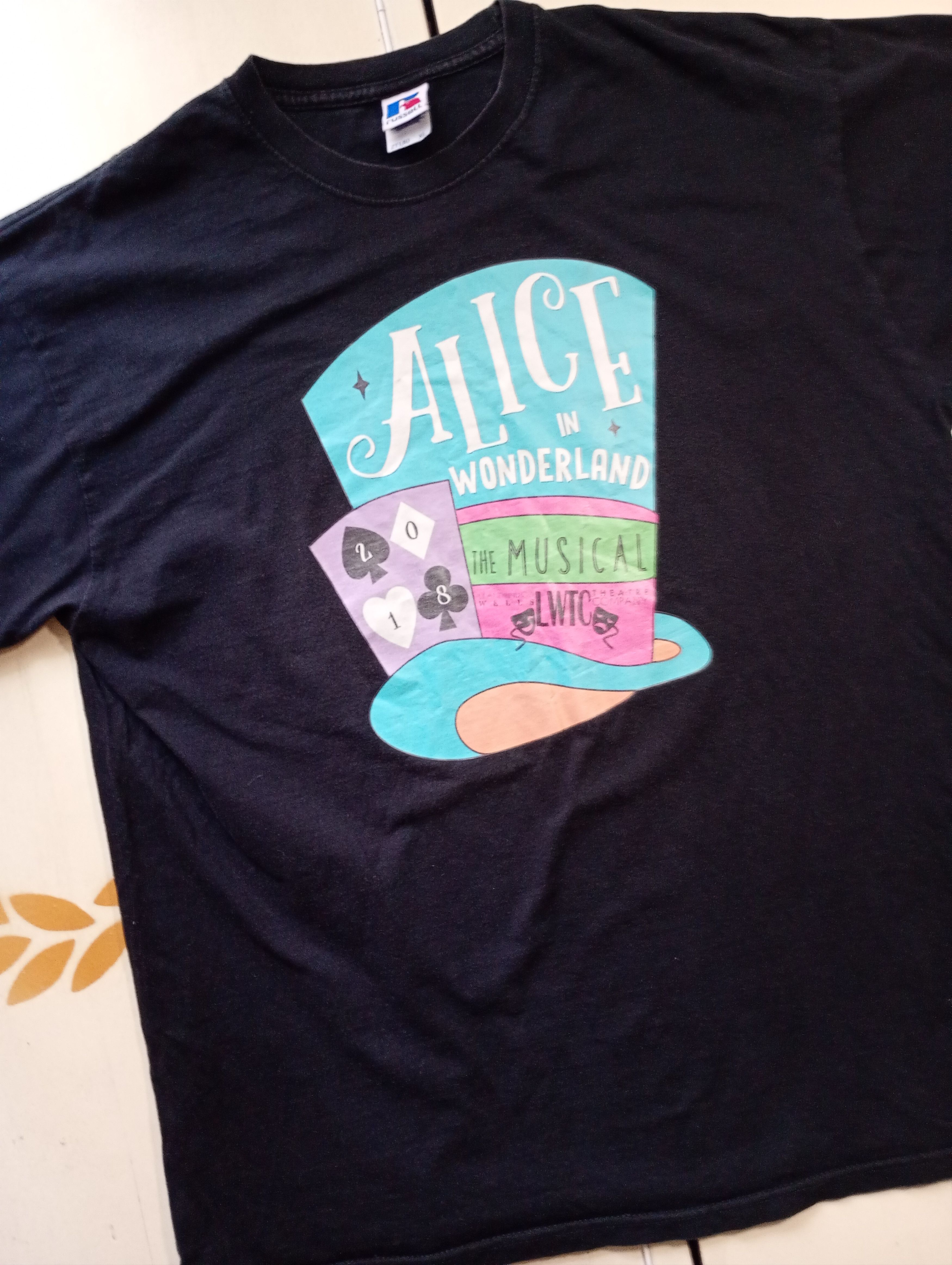 Russell Athletic Russel Athletic Alice in Wonderland The Musical LWTC T-Shirt Size US XL / EU 56 / 4 - 5 Thumbnail