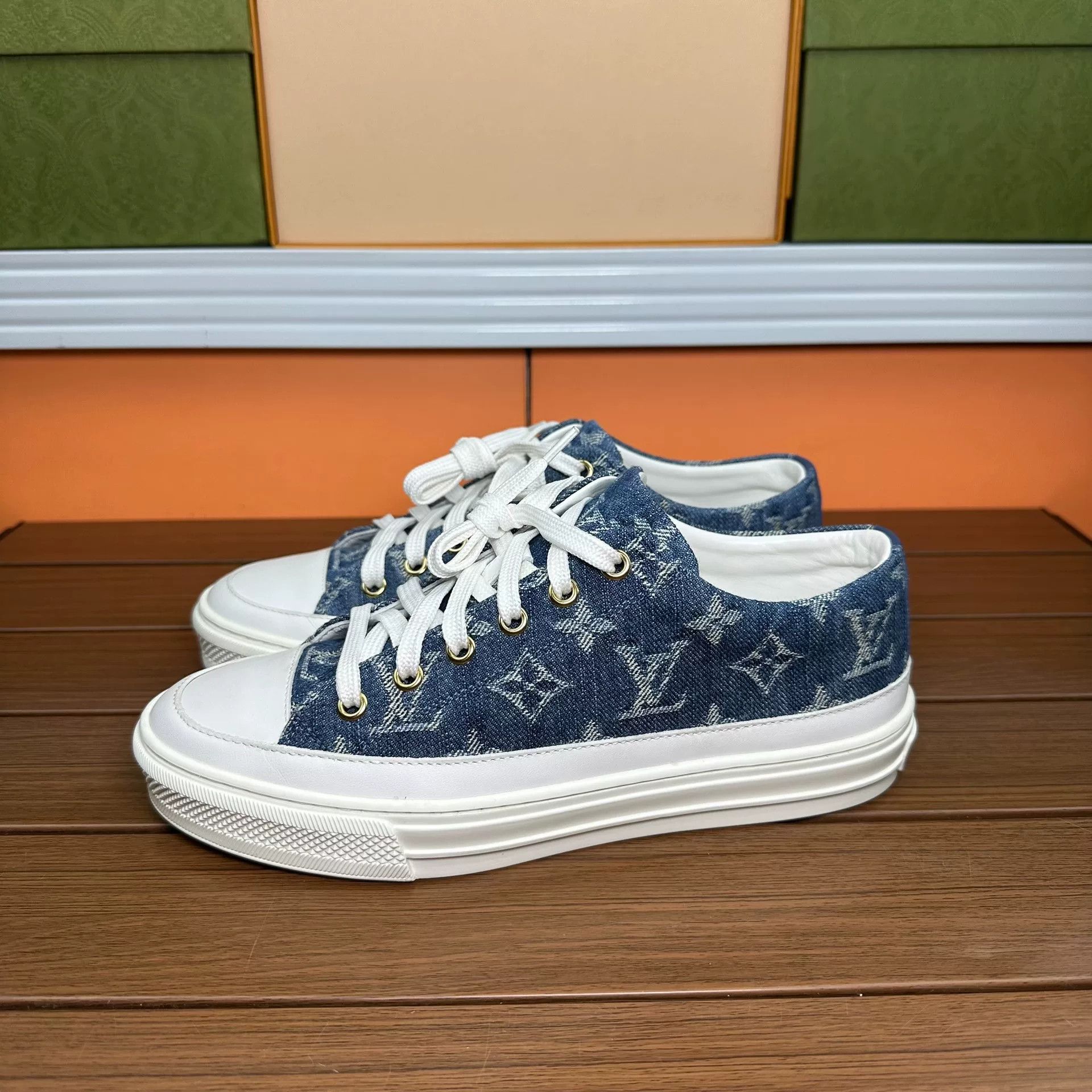 Louis Vuitton Louis Vuitton Denim Blue Lowtop Sneakers it_36 Women Size US 6 / IT 36 - 1 Thumbnail