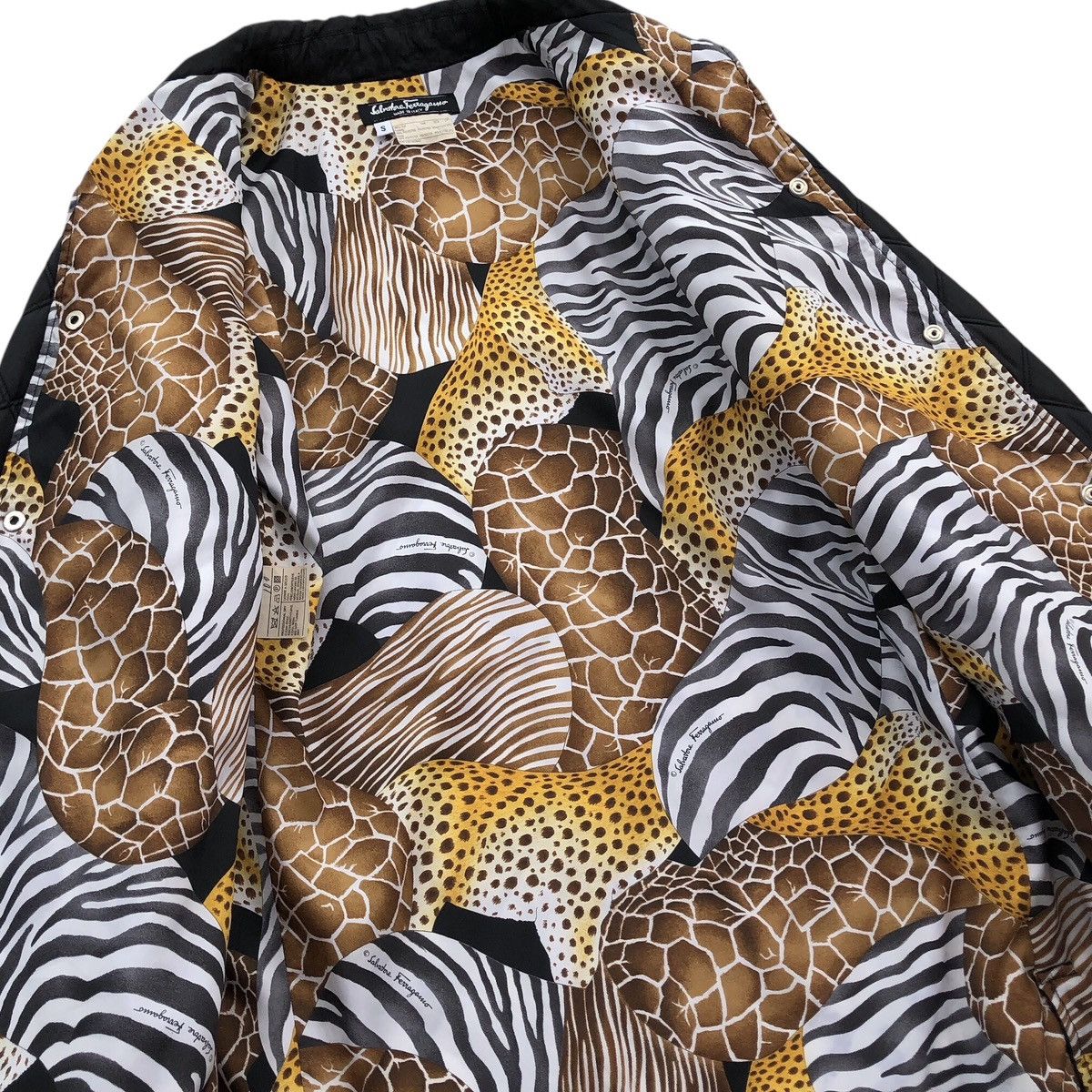 Salvatore Ferragamo Salvatore Ferragamo Multicolour Printed Quilted Jacket Size S / US 4 / IT 40 - 12 Thumbnail