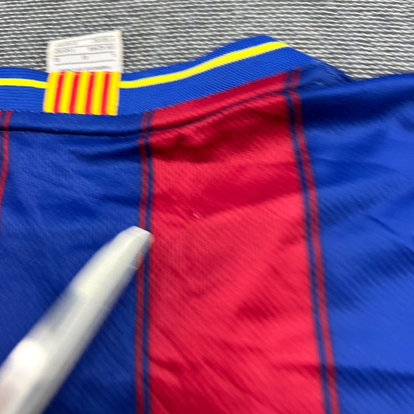 Nike Nike Barcelona 2009 2010 Home Football Jersey Mens Large Shirt L Multicolor Nike Adult Football Jersey Mens Large Shirt Size US L / EU 52-54 / 3 - 4 Thumbnail
