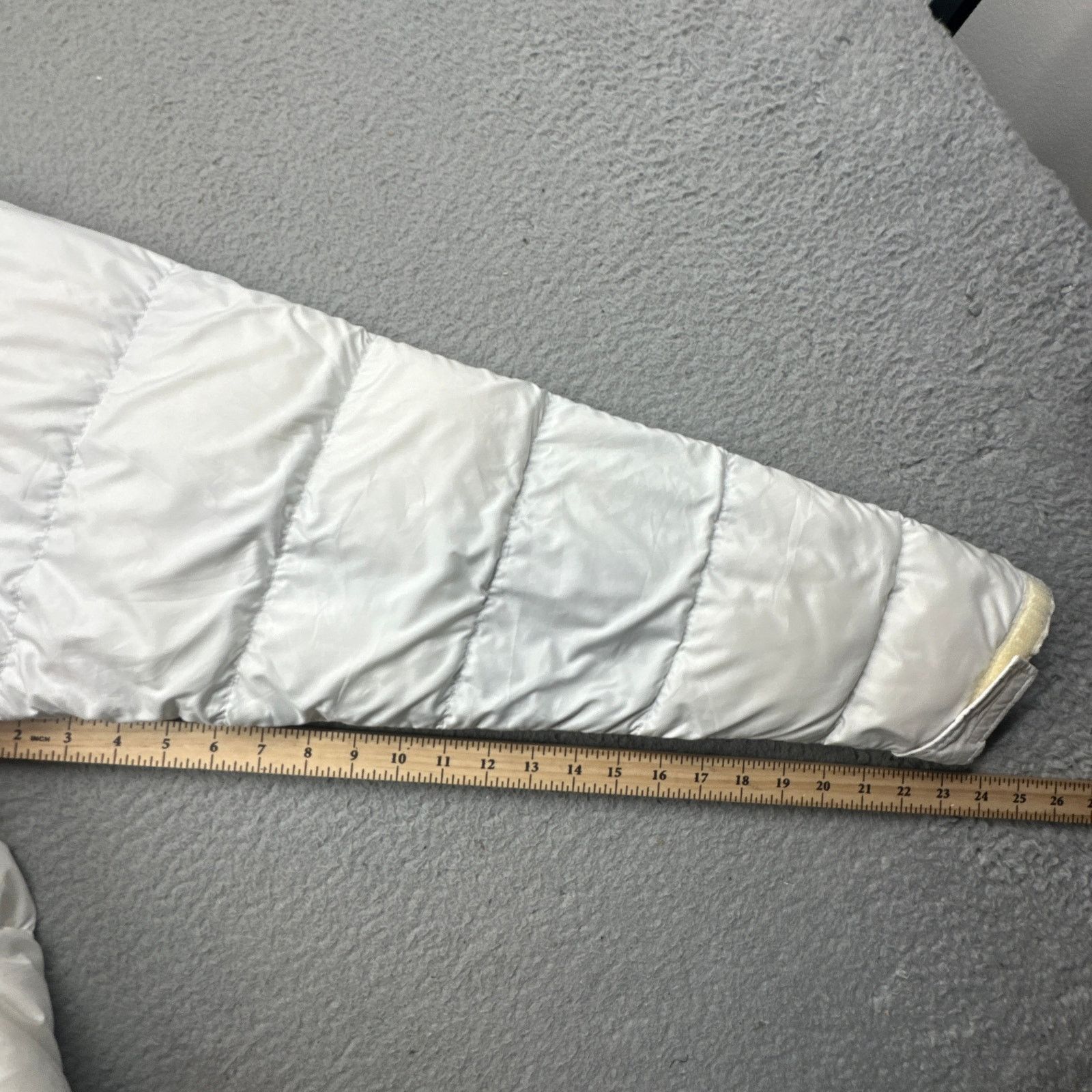 The North Face North Face Nuptse 700 Fill Down Puffer Jacket Womens Medium Size M / US 6-8 / IT 42-44 - 6 Thumbnail