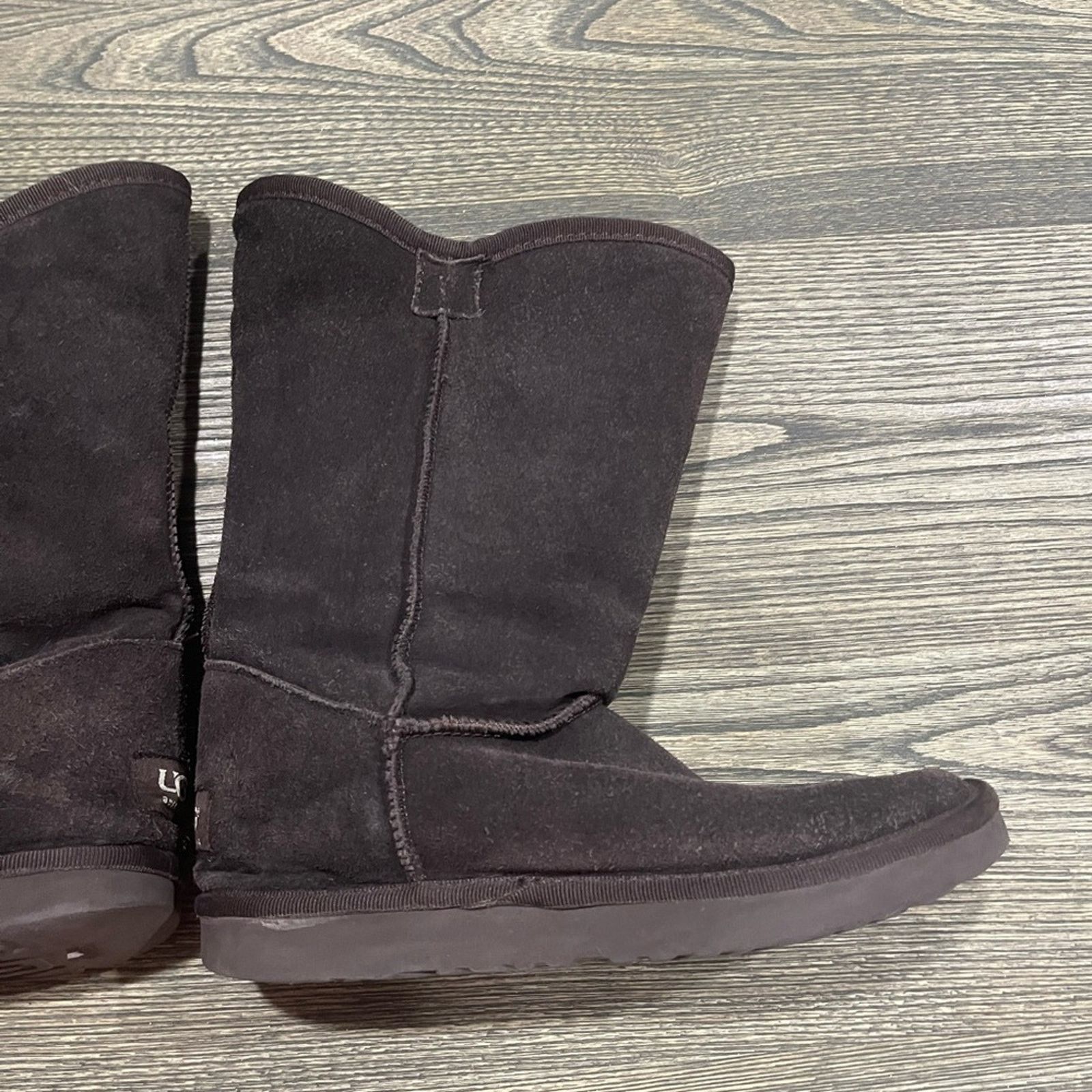 Ugg UGG Australia Bailey Button Triplet II Sheepskin Boots Size US 8 / IT 38 - 2 Thumbnail