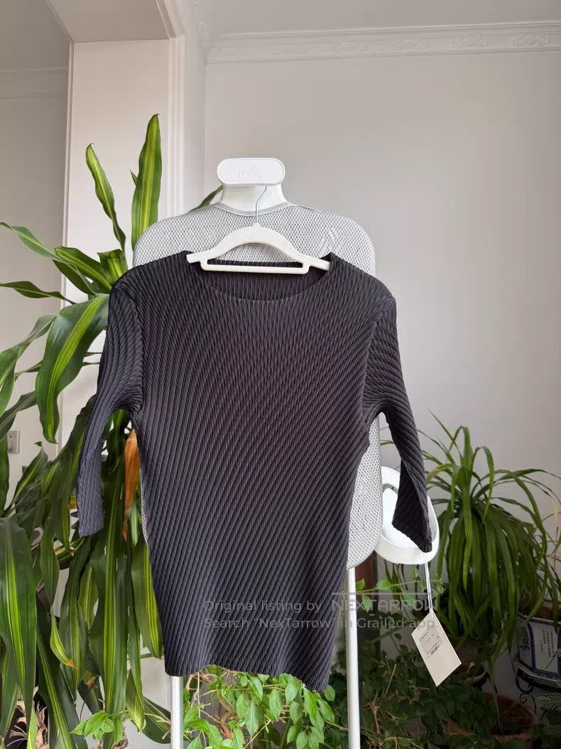 Issey Miyake Issey Miyake Small fish scale top Size M / US 6-8 / IT 42-44 - 2 Thumbnail