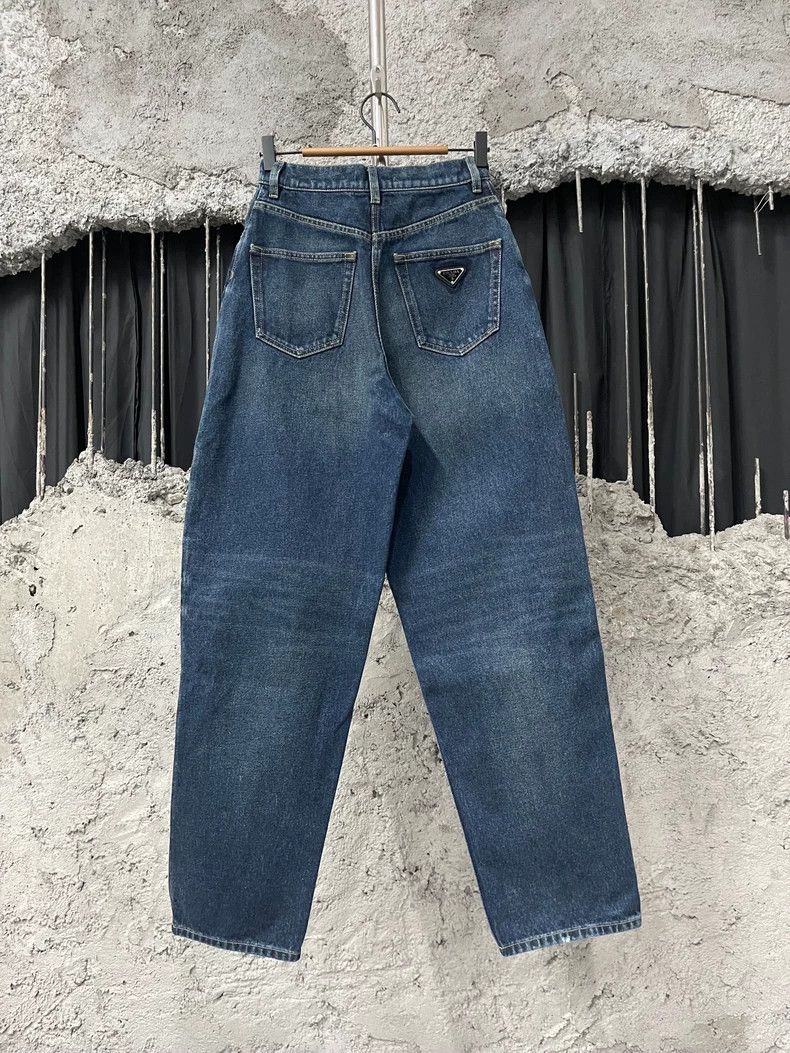 Prada PradaMetal triangle logo jeans 2503-Nextarrow Size US 26 / EU 42 - 2 Thumbnail