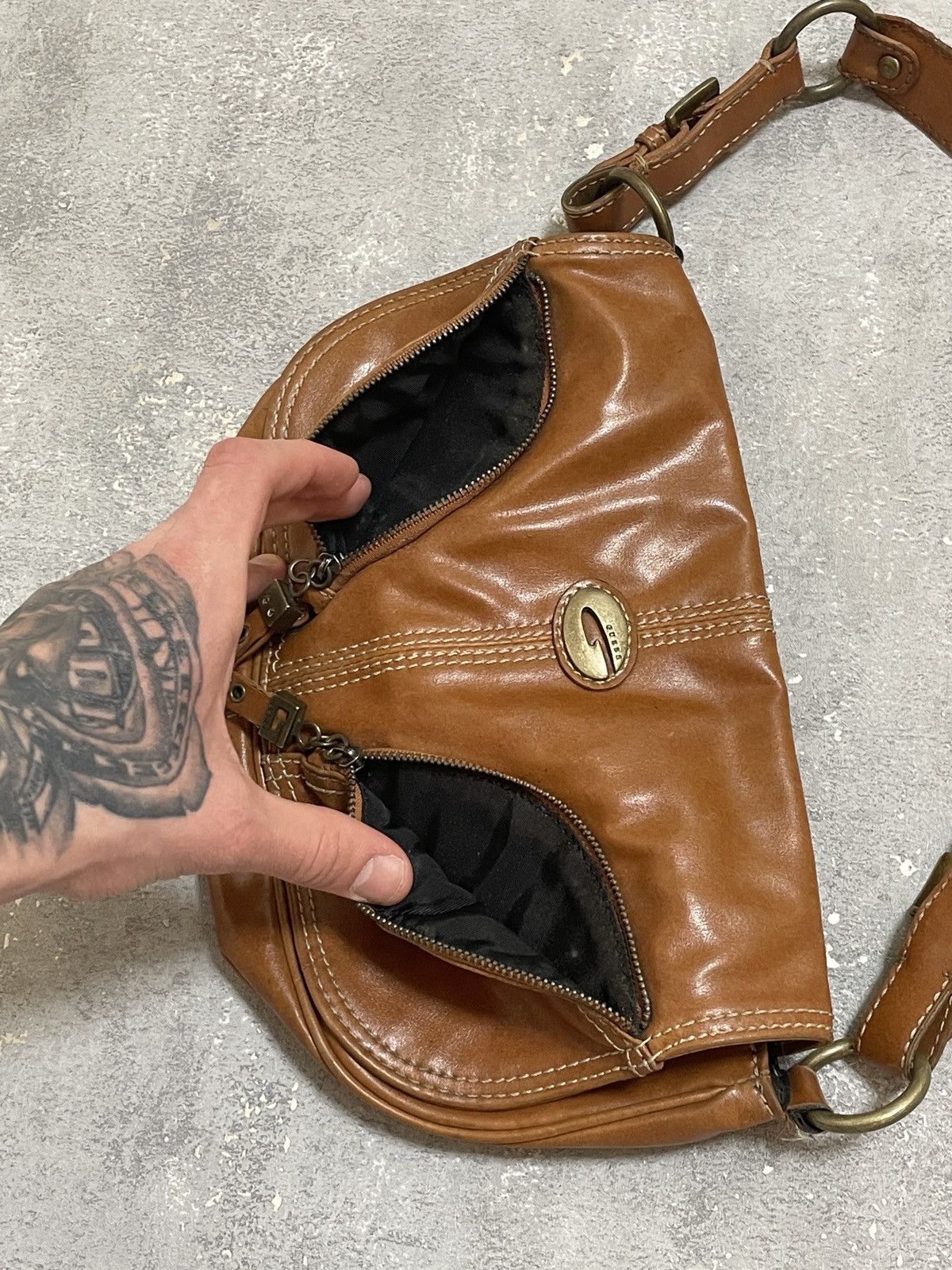 Guess Vintage Y2K Guess Bag Brown Size ONE SIZE - 10 Thumbnail