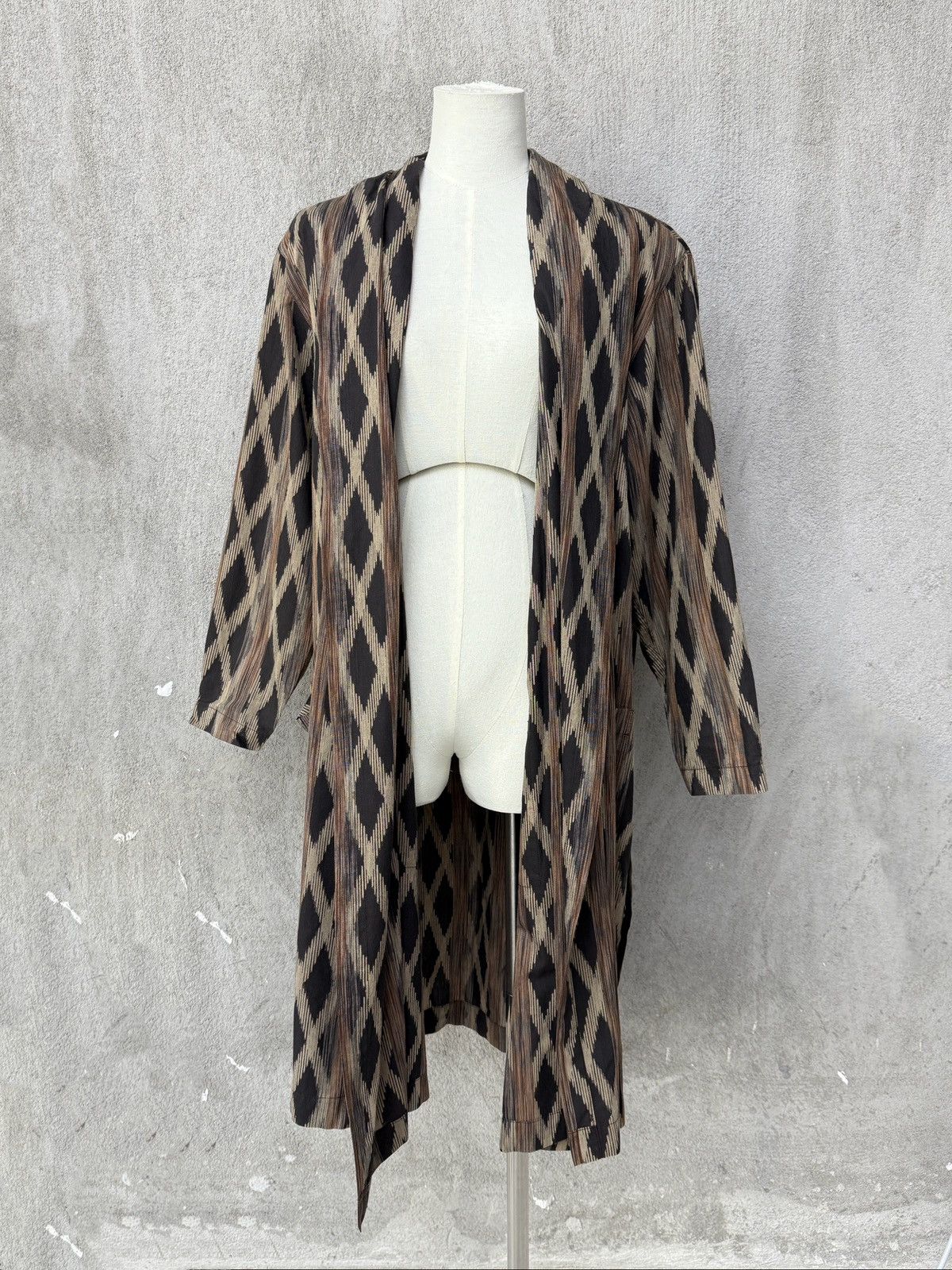 Issey Miyake × Vintage 80s Diamond - pattern Cape - style Coat with Side Buttons Size XXL / US 16-18 / IT 52-54 - 3 Thumbnail