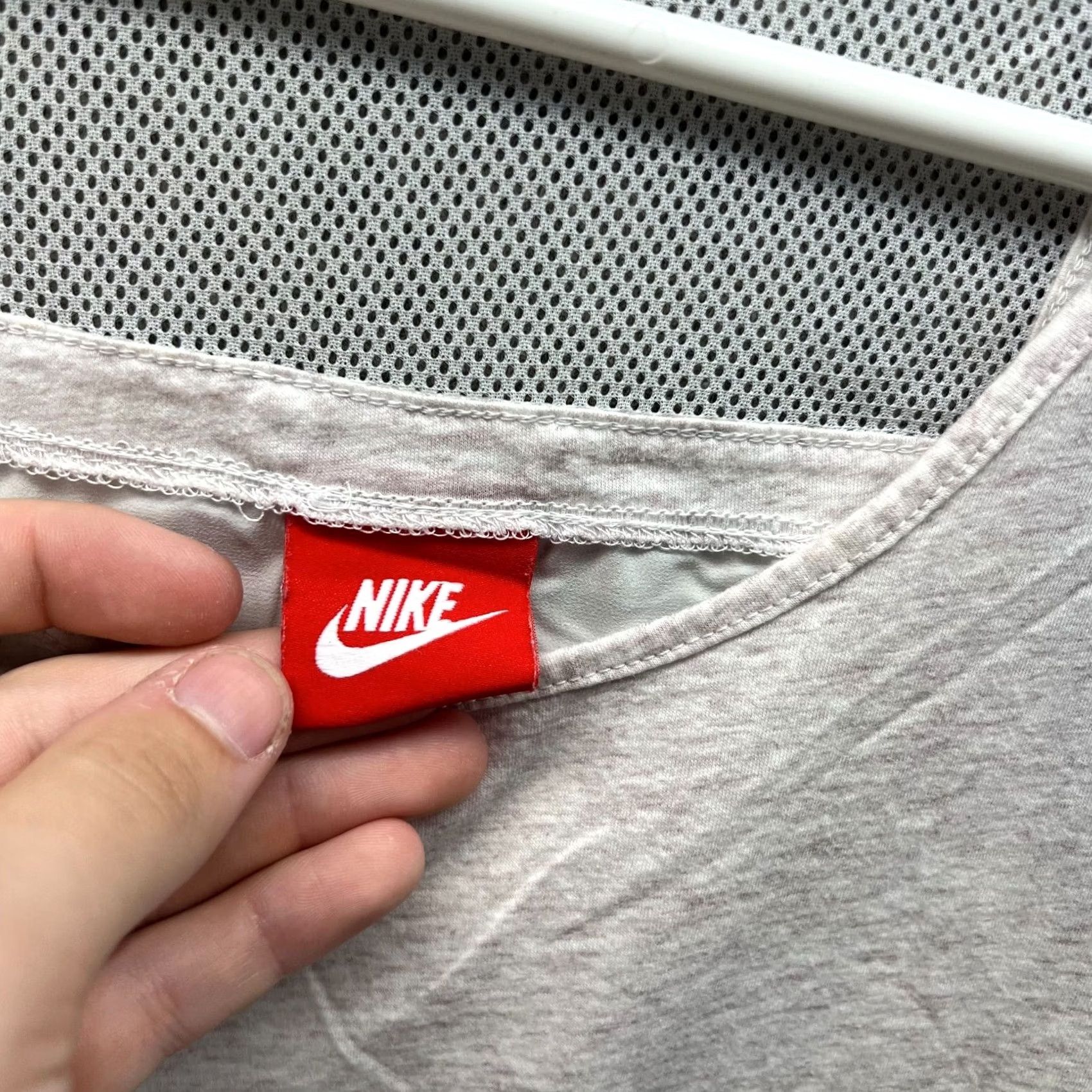 Nike VINTAGE Nike Shirt Womens Medium Blue Bonded Sportswear Athletic Tank Top 726023 051 Nike Dri-FIT Tank Top Women Medium Blue Sleeveless Stripe? Size M / US 6-8 / IT 42-44 - 6 Thumbnail