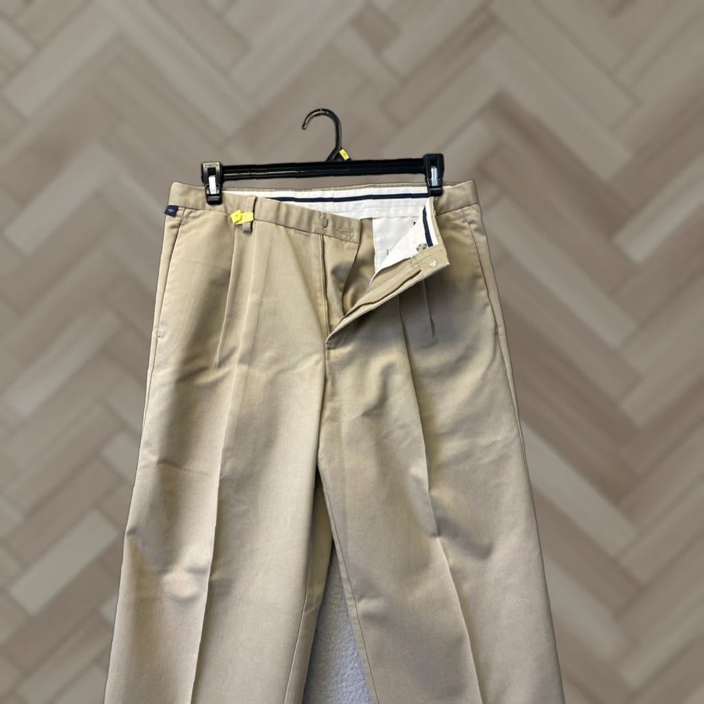 Dockers Dockers Men’s Straight Fit Workday Khaki Pants 34-32 /127-14 Size US 34 / EU 50 - 1 Thumbnail