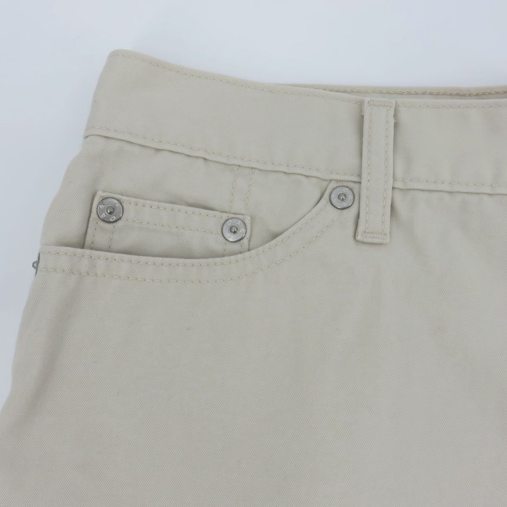 Gap VINTAGE Gap Jeans Women 8 Solid Beige Khaki Shorts All Cotton 2003 2000s Pockets VTG Size 30" / US 8 / IT 44 - 2 Thumbnail