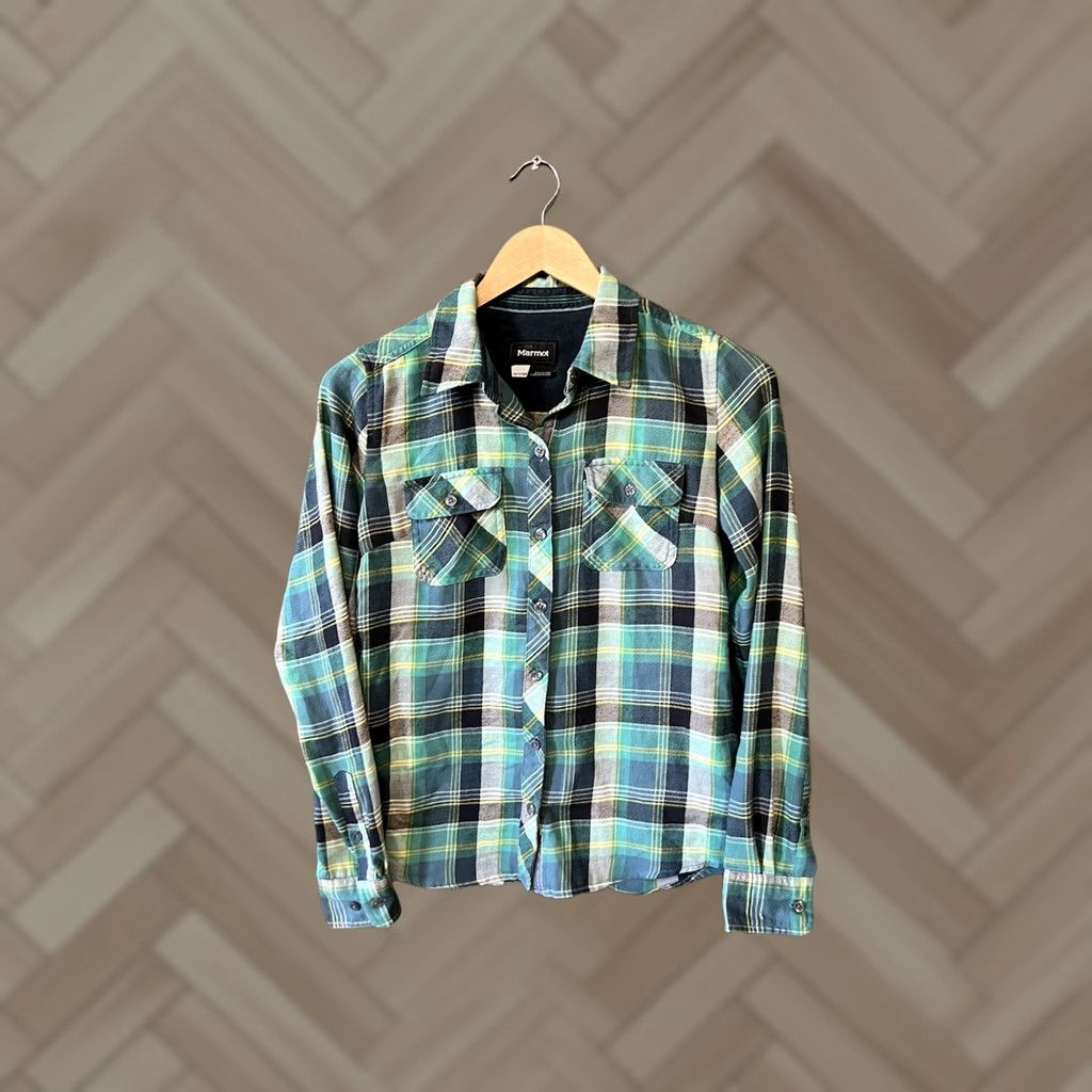 Marmot VINTAGE Marmot Womens Green Long Sleeve Button Up Outdoor Flannel XS Button-Up Collared Basic Womens XS Green Outdoor Flannel Marmot Shirt Size XS / US 0-2 / IT 36-38 - 1 Thumbnail
