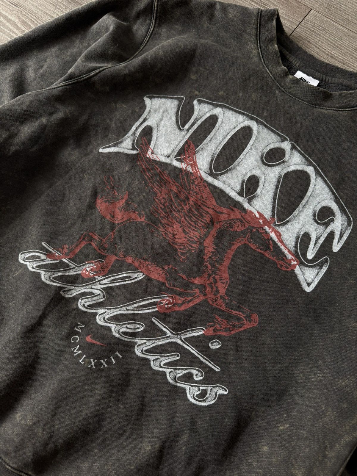 Nike Nike Sportswear Athletics Avant garde Opium Print Sweatshirt Size US M / EU 48-50 / 2 - 13 Thumbnail