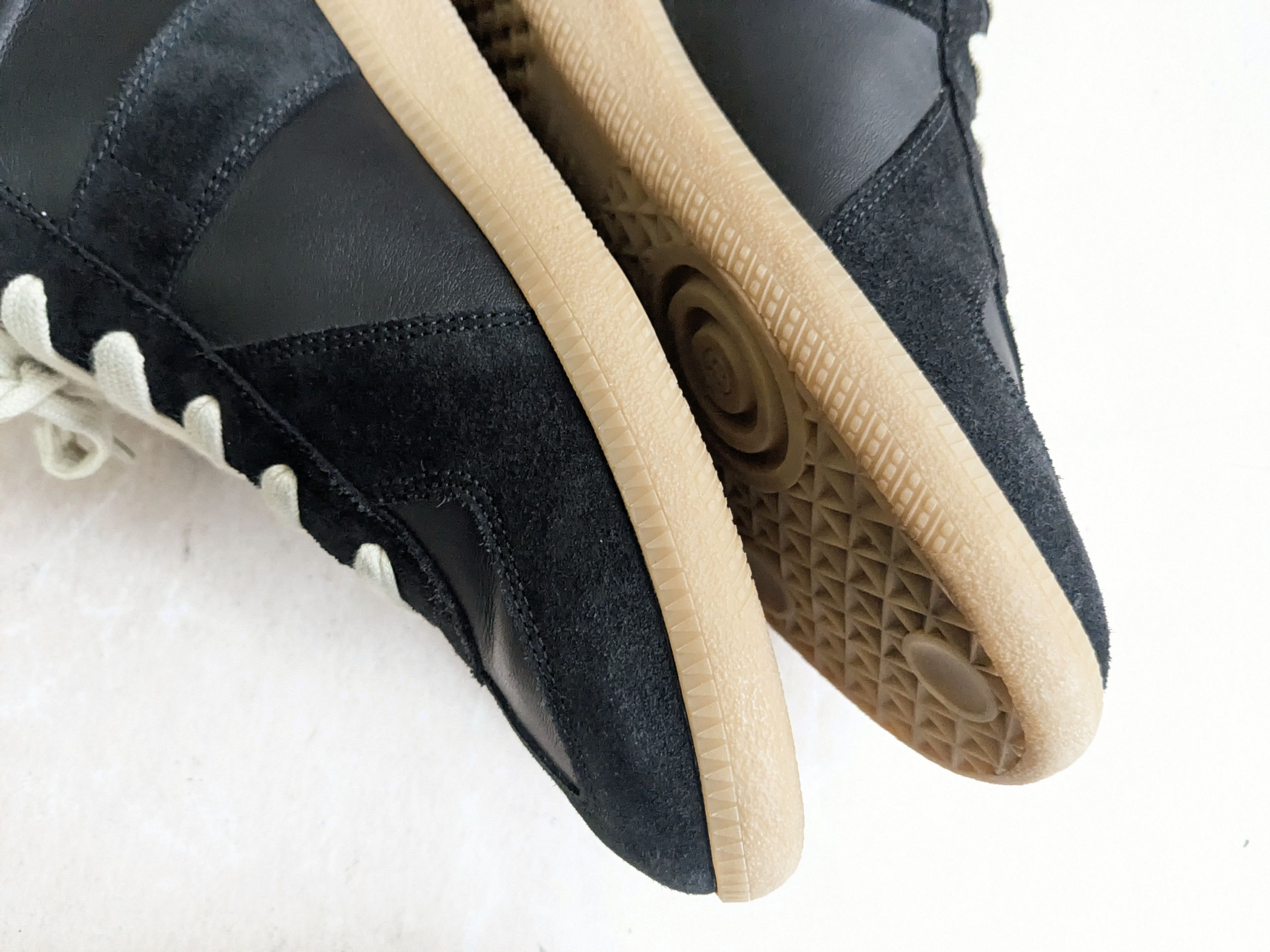 Maison Margiela Maison Margiela GAT Replica Black 12 45 Gum Low Size US 12 / EU 45 - 14 Thumbnail