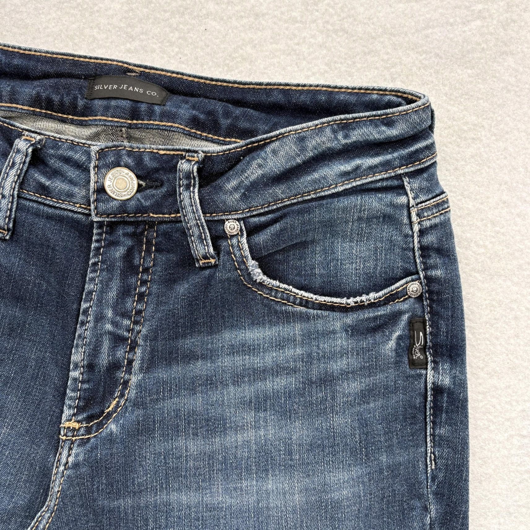 Silver Jeans Co. VINTAGE? No. Silver Jeans Suki Skinny Crop Womens 29x26 Blue Stretch Denim Grunge Western Size 29" - 4 Thumbnail