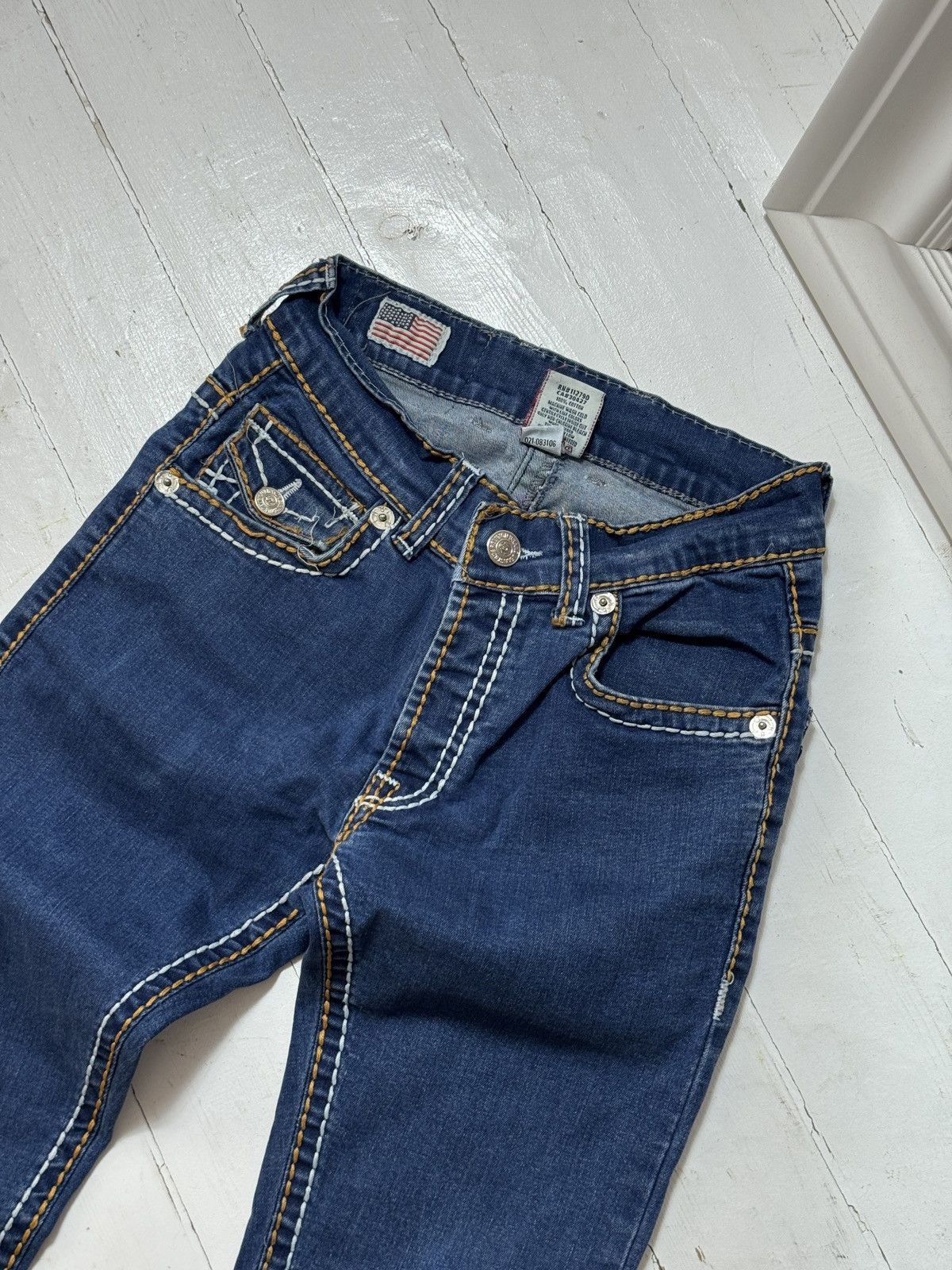 True Religion VINTAGE TRUE RELIGION CONTRASTING SEAMS SKINNY JEANS Size 30" / US 8 / IT 44 - 10 Thumbnail