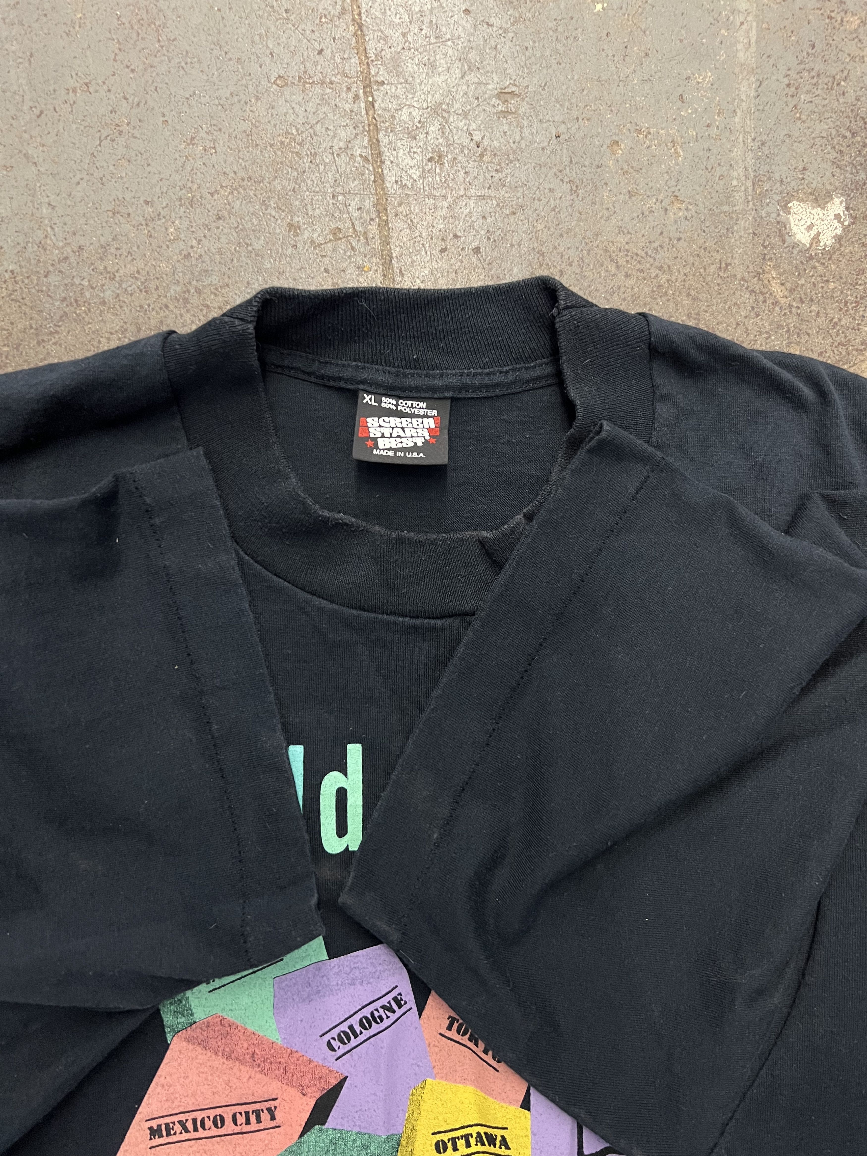 Vintage VTG 1990's UPS World Traveler Graphic T-Shirt Size US XL / EU 56 / 4 - 4 Thumbnail