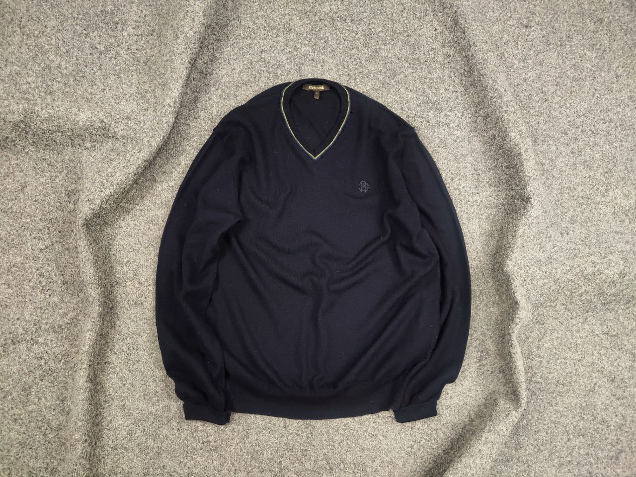 Roberto Cavalli Roberto Cavalli Lana Wool Classic Logo V Nech Light Sweater Size US M / EU 48-50 / 2 - 1 Thumbnail