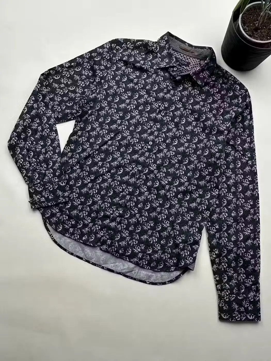 Ted Baker Ted Baker Flowers Print Shirt Long Sleeve (17) Size US S / EU 44-46 / 1 - 1 Thumbnail