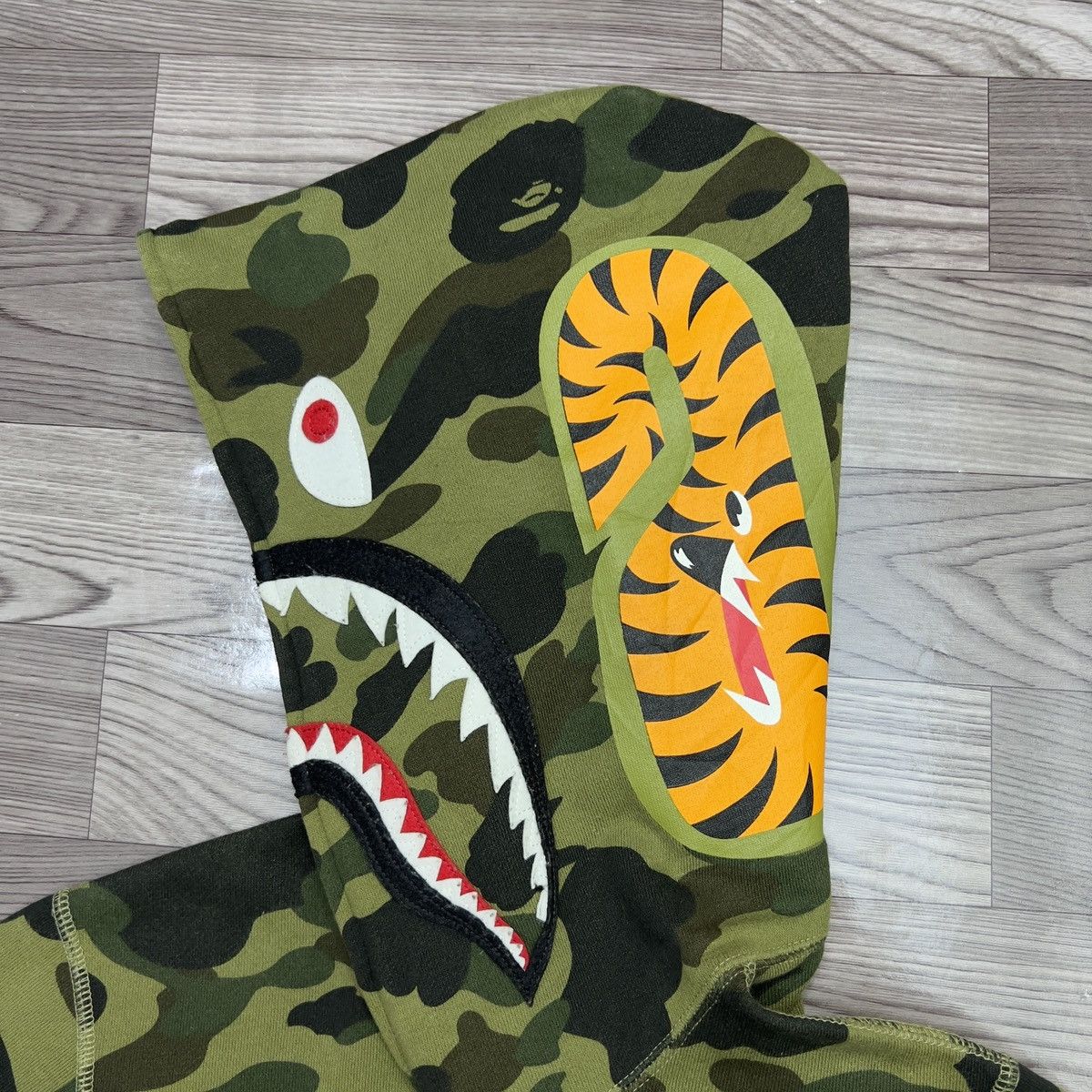 Bape Bape 1st Camo Shark Full Zip Hoodie Size US M / EU 48-50 / 2 - 20 Thumbnail