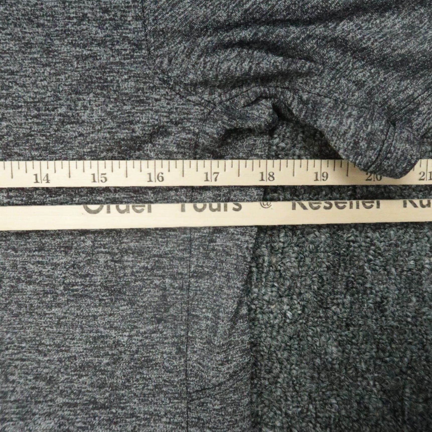 Lululemon VINTAGE Lululemon Polo Shirt Mens Small Golf Performance Slim Short Sleeve Gray 1/4 Zip Size US S / EU 44-46 / 1 - 6 Thumbnail
