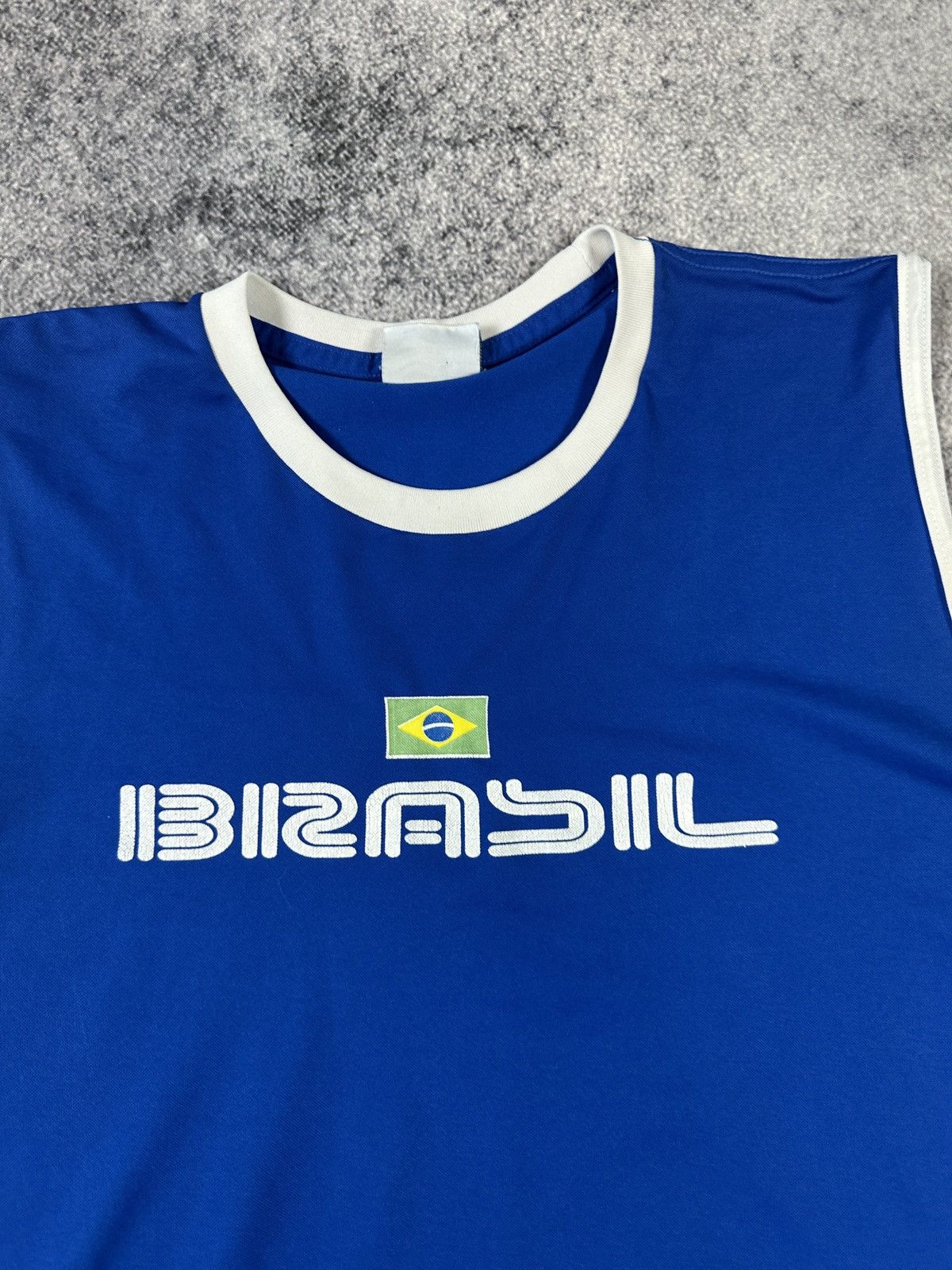 Vintage Vintage 90s Brazil Soccer Jersey Tank Top Streetwear Rare M Size US M / EU 48-50 / 2 - 2 Thumbnail