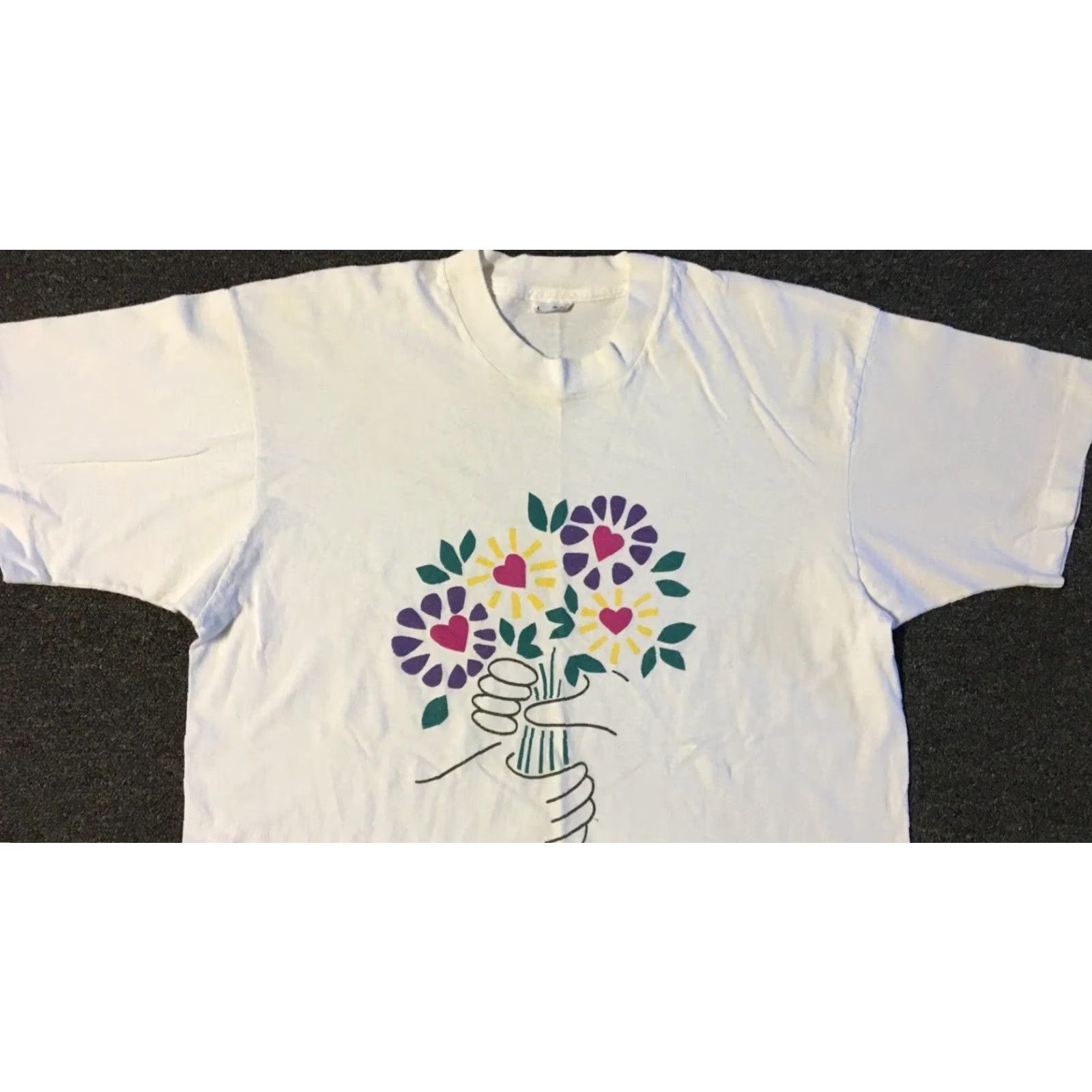Vintage VINTAGE Arizona Flowers Faded Shirt M L USA Nature Heart Love Beach Grunge 90s 80s Sun Palm USA Sun Palm Trees Beach Red White Navy Size US M / EU 48-50 / 2 - 5 Thumbnail