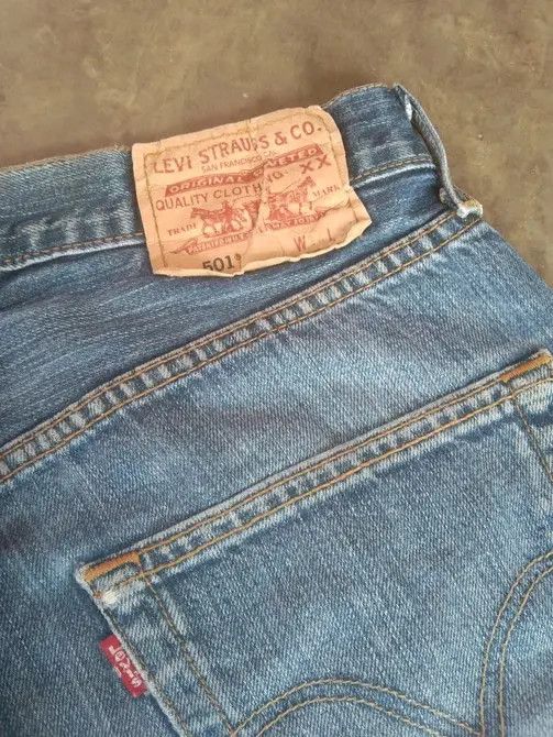 Levi's Vintage Levi's 501 Distressed Jeans 34x32 Size US 34 / EU 50 - 4 Thumbnail
