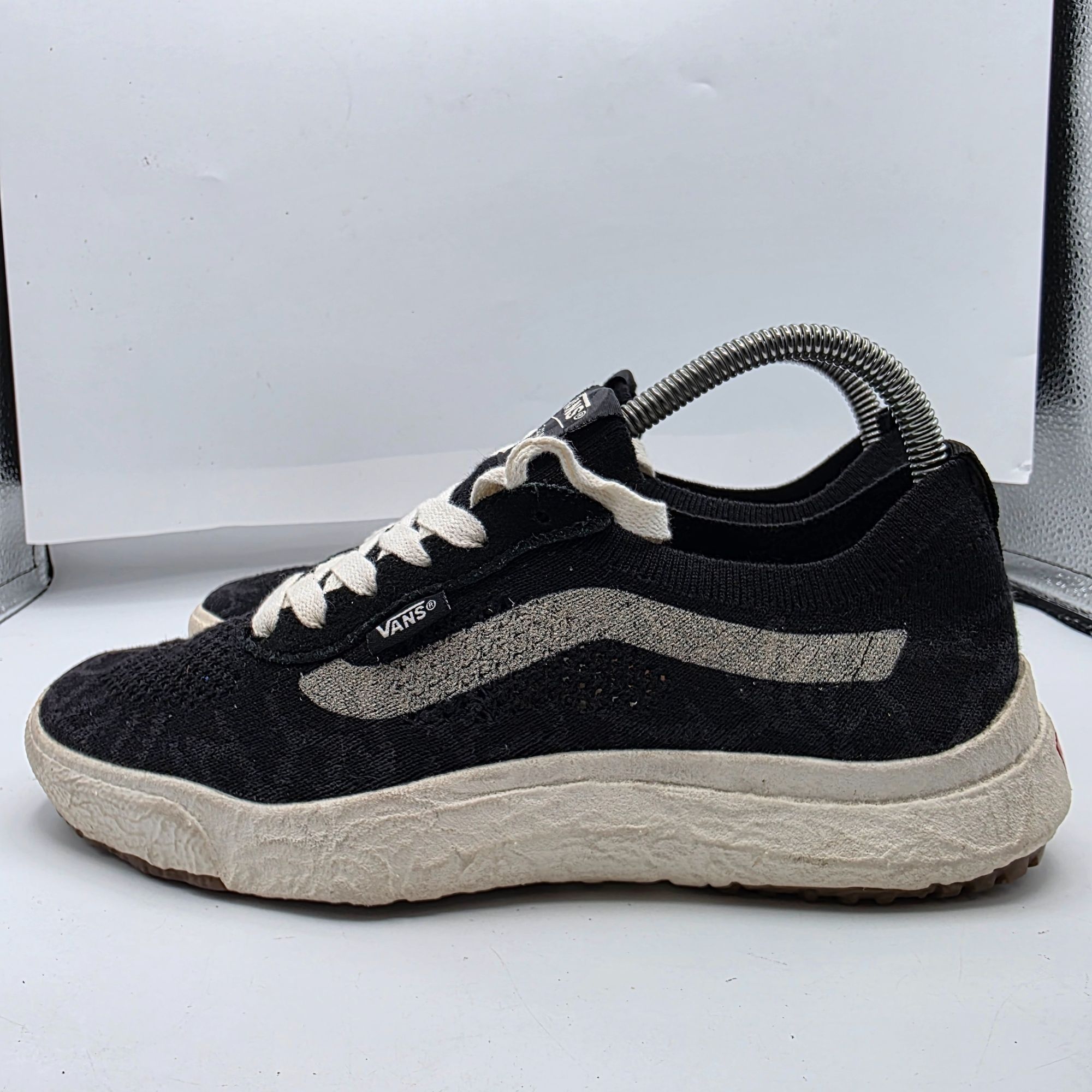 Vans Vans UltraRange NEO VR3 Womens Size 7.5 Black Marshmallow At Size US 7.5 / IT 37.5 - 13 Thumbnail