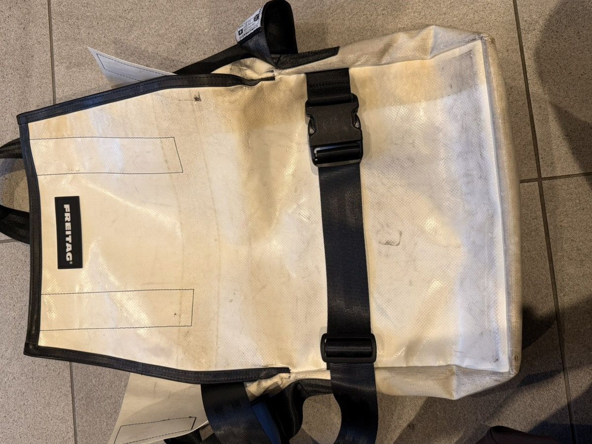 Freitag Freitag F11 LASSIE 993597 All White Messager Very Rare Size ONE SIZE - 10 Thumbnail