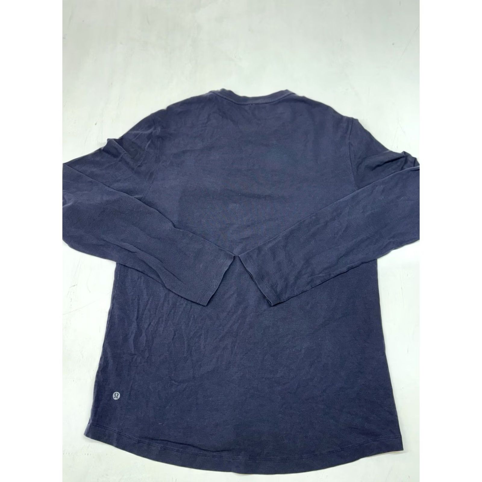 Lululemon Lululemon Shirt Mens Large Navy Crew Neck Long Sleeve Chest Pocket Droptail Pullover Breathable Activewear Casual Size US L / EU 52-54 / 3 - 5 Thumbnail