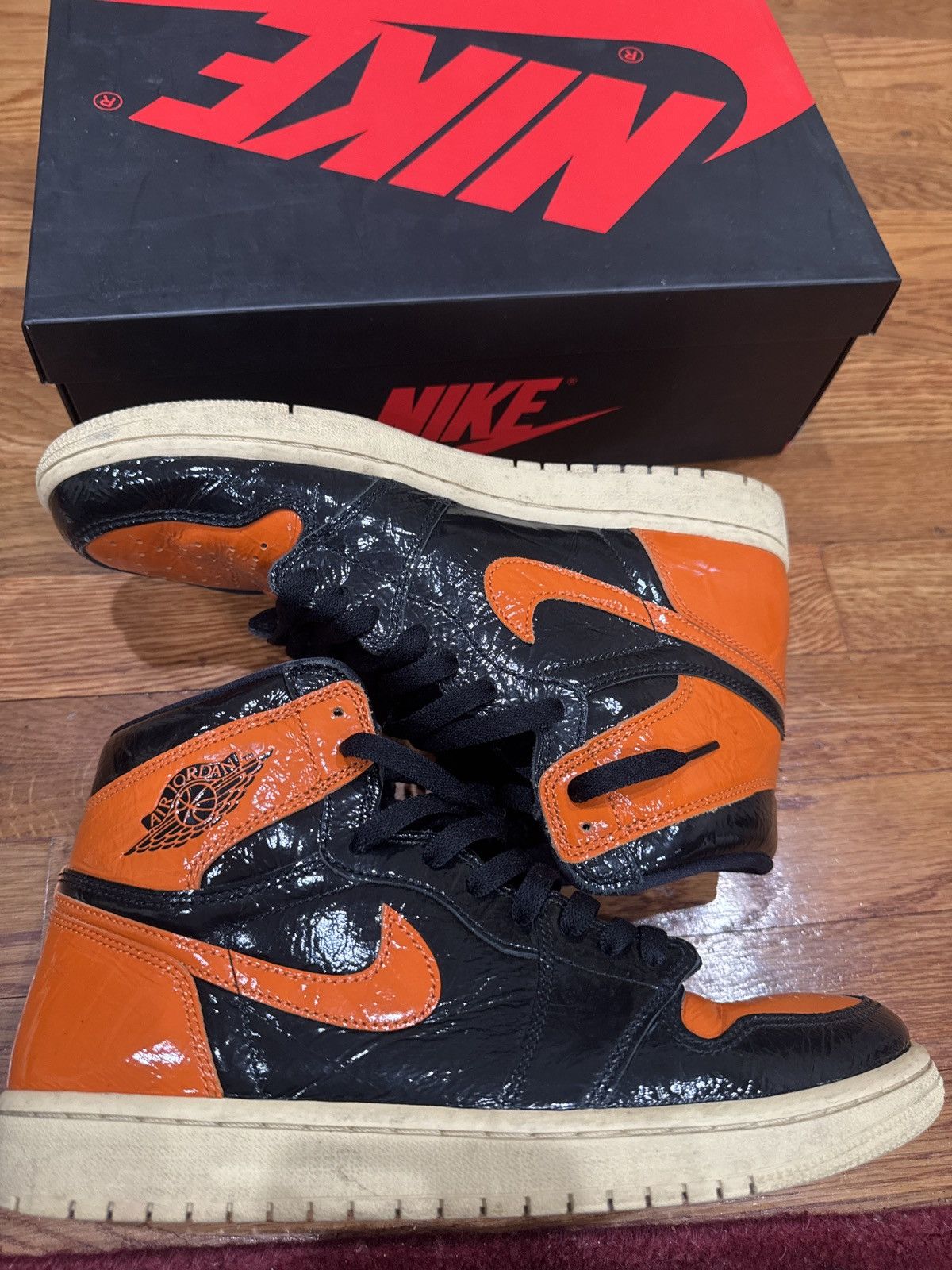 Jordan Brand × Nike Air Jordan 1 Retro High OG Shattered Backboard 3.0 Size US 9 / EU 42 - 6 Thumbnail