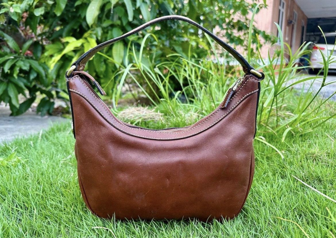 Gucci Authentic Gucci Charmy Leather Medium Hobo Bag Size ONE SIZE - 1 Thumbnail