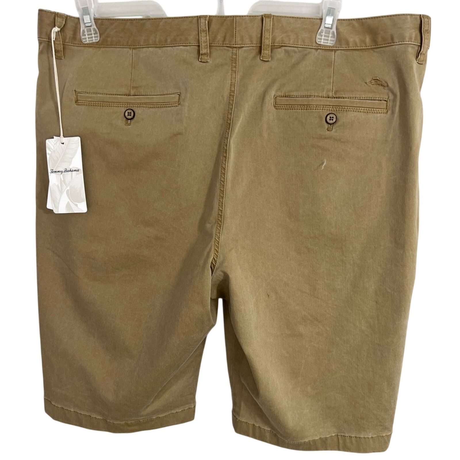Tommy Bahama Tommy Bahama Men's Shorts Boracay 12” Chino 40 Tan NWT Golf Size US 40 / EU 56 - 2 Thumbnail