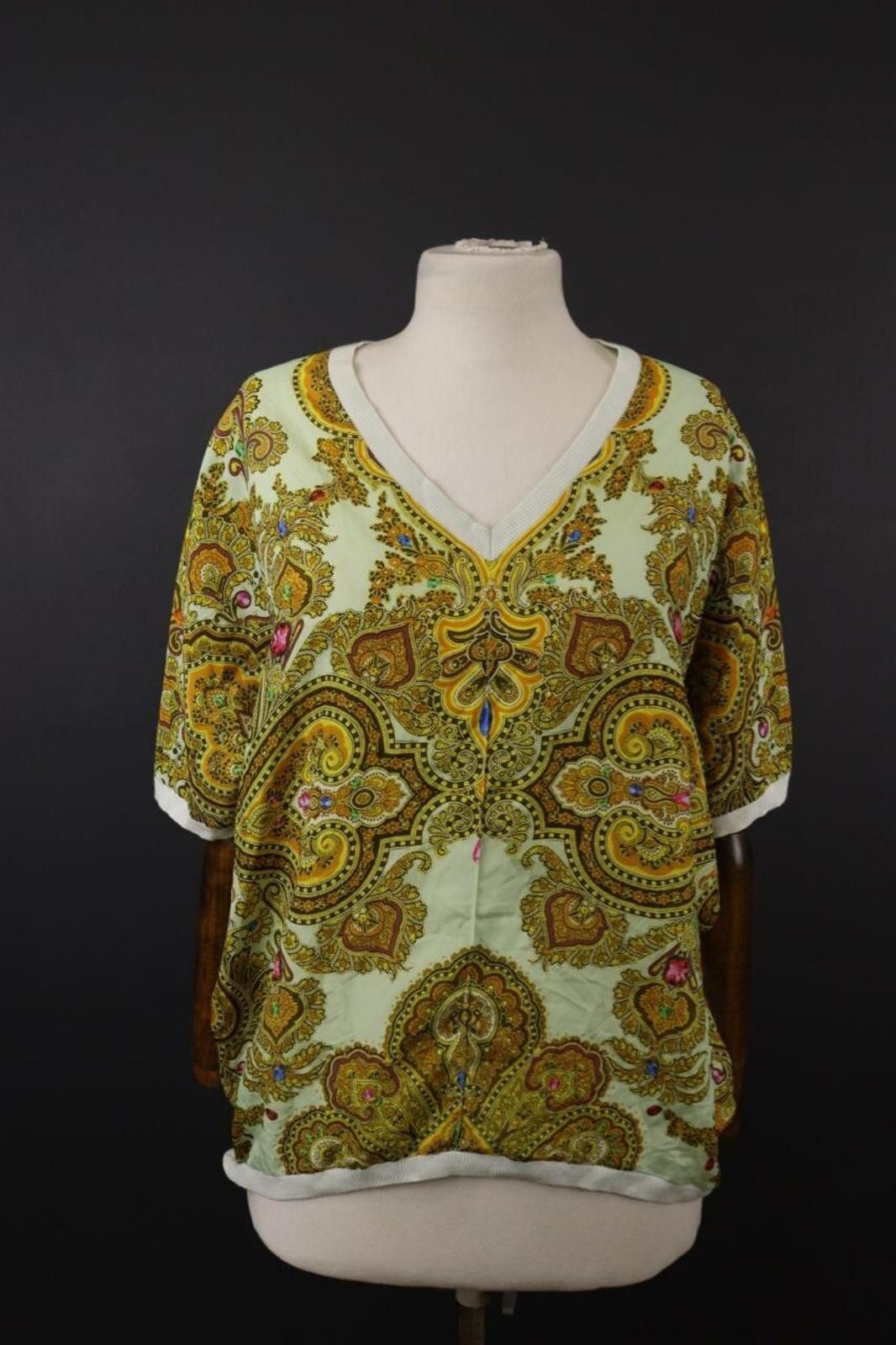 Ted Baker Ted Baker Multicolor Jacquard Paisley Knit Sweater Size 0 Size XS / US 0-2 / IT 36-38 - 1 Thumbnail