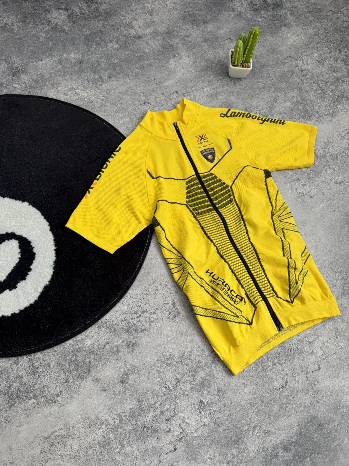 Lamborghini RARE X-Bionic Lamborghini Huracan Jersey Size M Italy Design Size US M / EU 48-50 / 2 - 2 Thumbnail