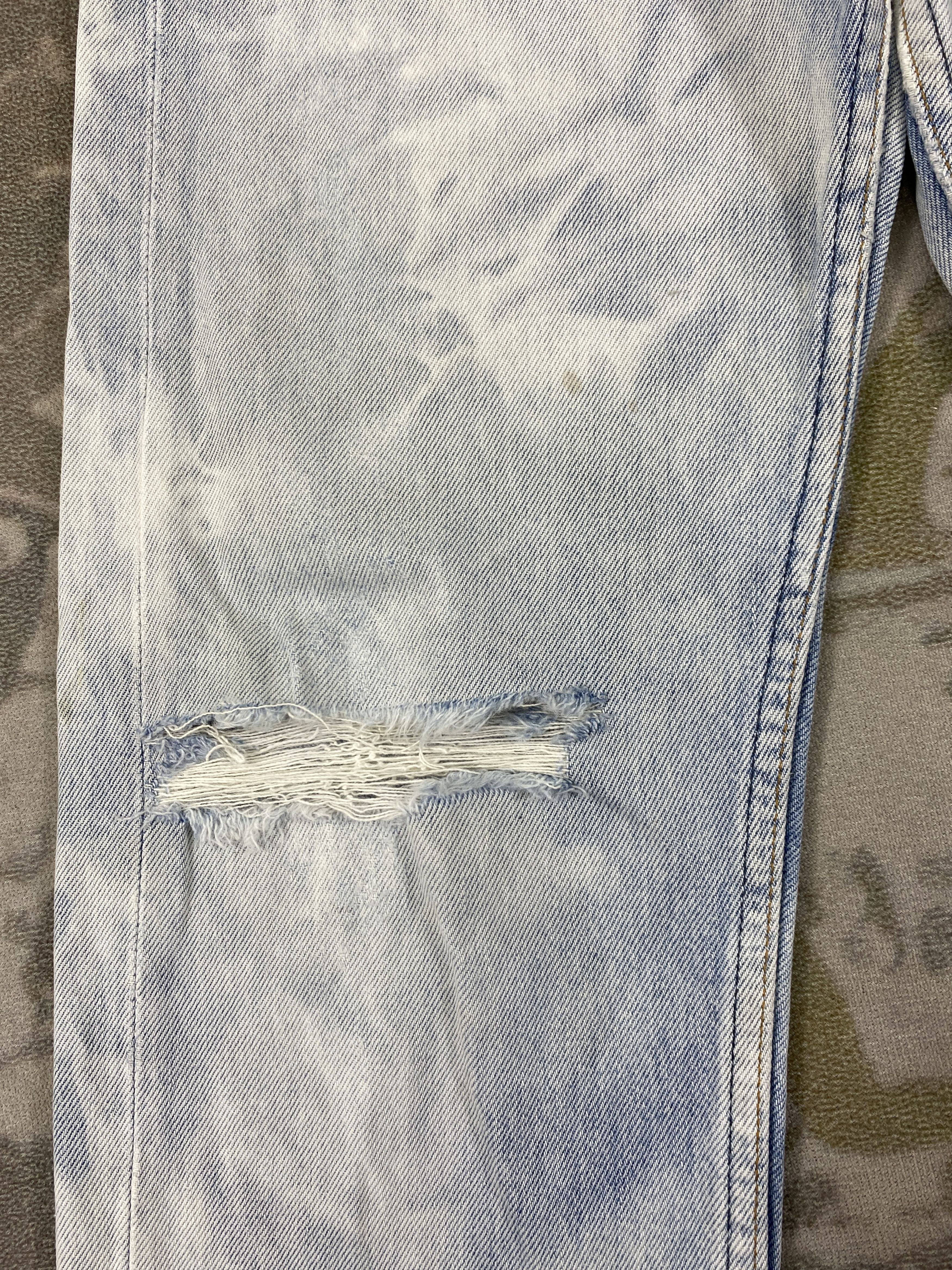 Levi's 90s Distressed Blue Vintage Levi's 501 Jeans 28x27.5- JN3916 Size US 28 / EU 44 - 11 Thumbnail