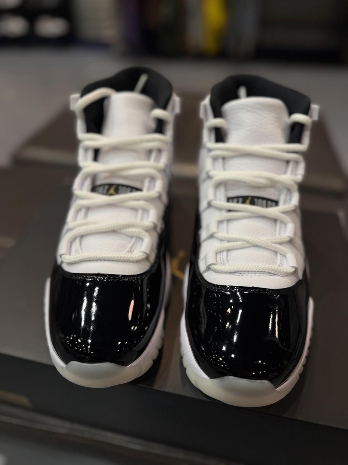 Jordan Brand Size 10 - Air Jordan 11 Retro Mid Gratitude Defining Moments Size US 10 / EU 43 - 5 Thumbnail