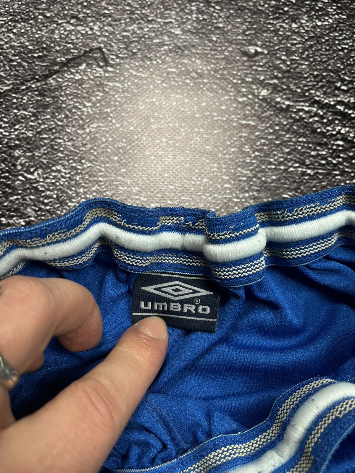 Umbro Vintage Umbro Mens Shorts Monogram Blue Dri Fit Y2K Size US 32 / EU 48 - 8 Thumbnail