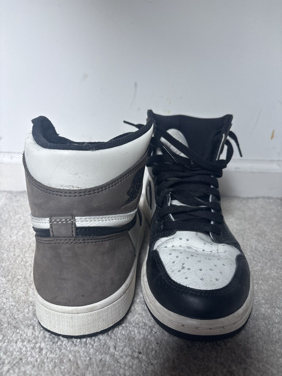 Jordan Brand Jordan 1 Retro High Mochas Size US 9 / EU 42 - 3 Thumbnail