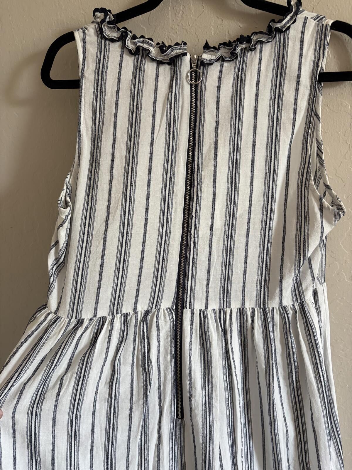 Other V by Violet v neck sleeveless weekend maxi dress Size M / US 6-8 / IT 42-44 - 9 Thumbnail