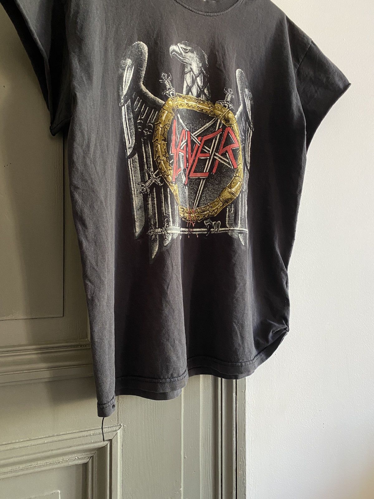 Band Tees × Slayer × Vintage Vintage Trashed Slayer 2008 Cut Sleeves Tee Size US M / EU 48-50 / 2 - 8 Thumbnail